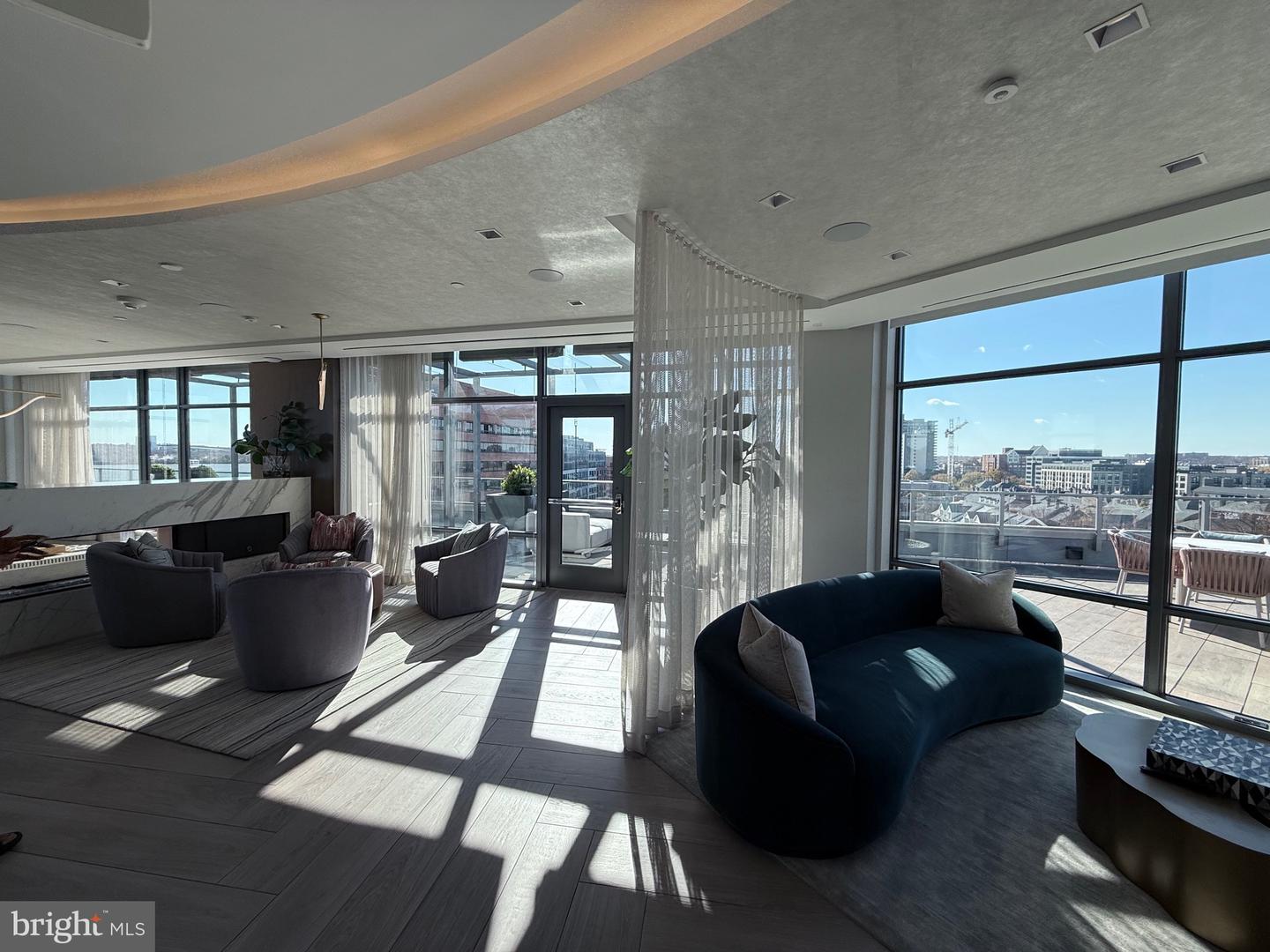 1201 N ROYAL ST #206, ALEXANDRIA, Virginia 22314, 2 Bedrooms Bedrooms, ,2 BathroomsBathrooms,Residential,For sale,1201 N ROYAL ST #206,VAAX2051270 MLS # VAAX2051270