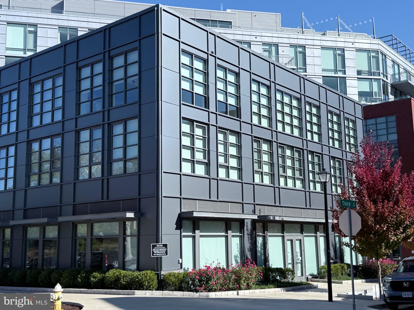 1201 N ROYAL ST #206, ALEXANDRIA, Virginia 22314, 2 Bedrooms Bedrooms, ,2 BathroomsBathrooms,Residential,For sale,1201 N ROYAL ST #206,VAAX2051270 MLS # VAAX2051270