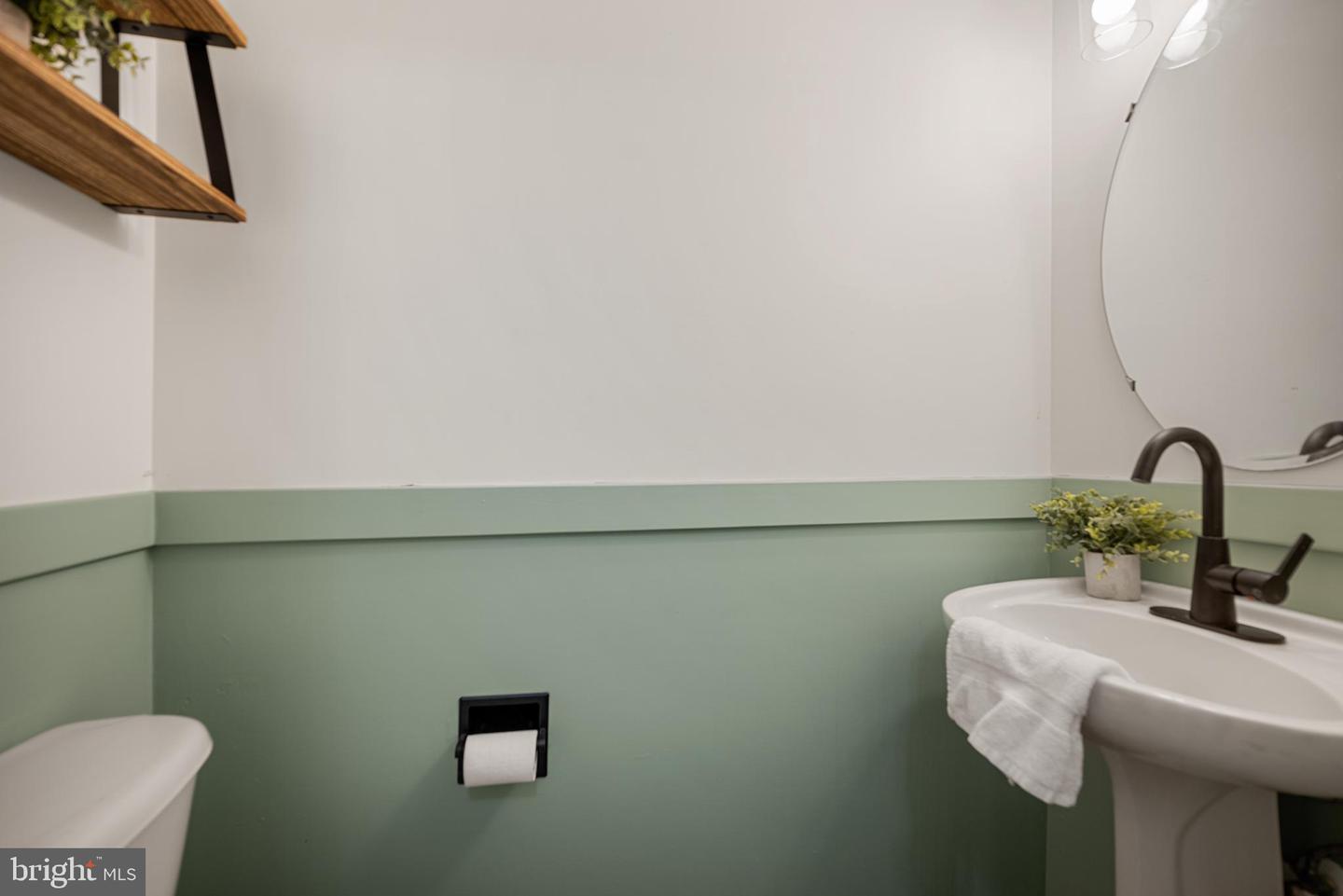 3744 SHANNONS GREEN WAY, ALEXANDRIA, Virginia 22309, 3 Bedrooms Bedrooms, ,2 BathroomsBathrooms,Residential,For sale,3744 SHANNONS GREEN WAY,VAFX2277118 MLS # VAFX2277118 3744 SHANNONS GREEN WAY, ALEXANDRIA, Virginia 22309, 3 Bedrooms Bedrooms, ,2 BathroomsBathrooms,Residential,For sale,3744 SHANNONS GREEN WAY,VAFX2277118 MLS # VAFX2277118