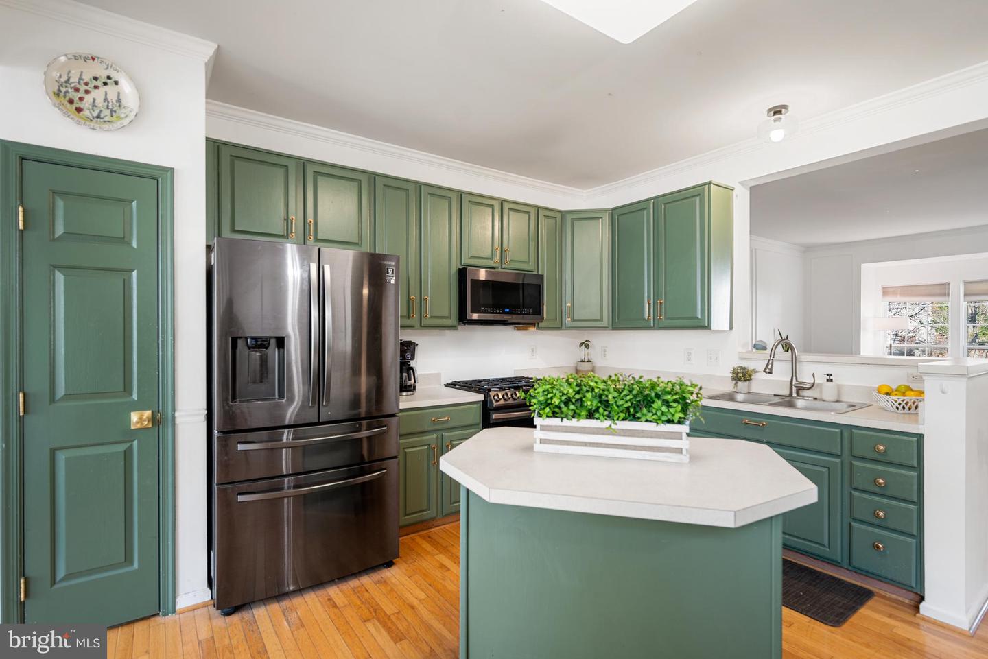 3744 SHANNONS GREEN WAY, ALEXANDRIA, Virginia 22309, 3 Bedrooms Bedrooms, ,2 BathroomsBathrooms,Residential,For sale,3744 SHANNONS GREEN WAY,VAFX2277118 MLS # VAFX2277118 3744 SHANNONS GREEN WAY, ALEXANDRIA, Virginia 22309, 3 Bedrooms Bedrooms, ,2 BathroomsBathrooms,Residential,For sale,3744 SHANNONS GREEN WAY,VAFX2277118 MLS # VAFX2277118