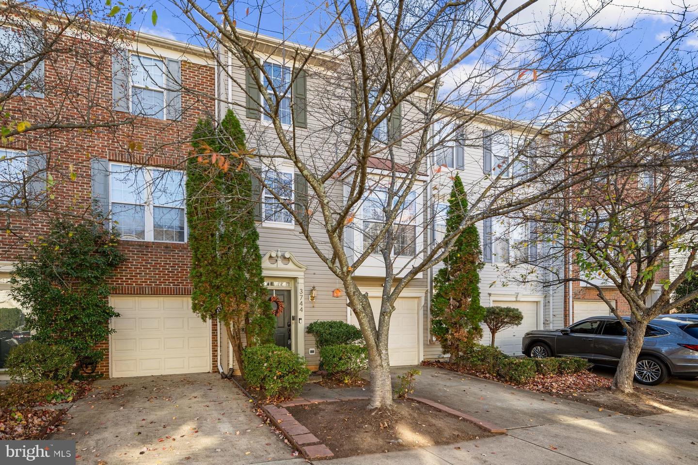 3744 SHANNONS GREEN WAY, ALEXANDRIA, Virginia 22309, 3 Bedrooms Bedrooms, ,2 BathroomsBathrooms,Residential,For sale,3744 SHANNONS GREEN WAY,VAFX2277118 MLS # VAFX2277118 3744 SHANNONS GREEN WAY, ALEXANDRIA, Virginia 22309, 3 Bedrooms Bedrooms, ,2 BathroomsBathrooms,Residential,For sale,3744 SHANNONS GREEN WAY,VAFX2277118 MLS # VAFX2277118