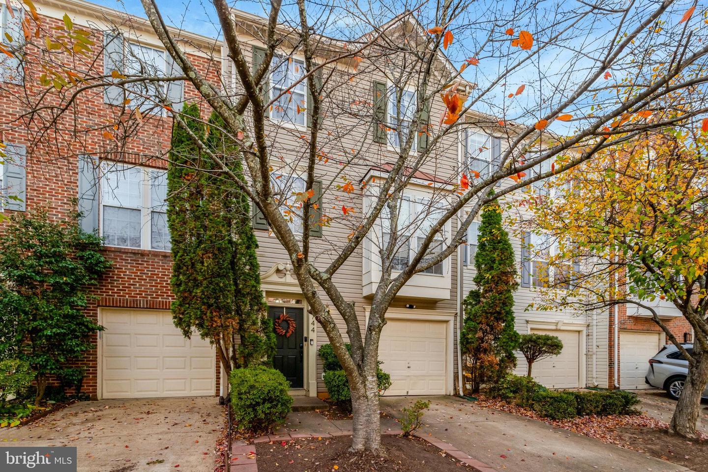 3744 SHANNONS GREEN WAY, ALEXANDRIA, Virginia 22309, 3 Bedrooms Bedrooms, ,2 BathroomsBathrooms,Residential,For sale,3744 SHANNONS GREEN WAY,VAFX2277118 MLS # VAFX2277118 3744 SHANNONS GREEN WAY, ALEXANDRIA, Virginia 22309, 3 Bedrooms Bedrooms, ,2 BathroomsBathrooms,Residential,For sale,3744 SHANNONS GREEN WAY,VAFX2277118 MLS # VAFX2277118