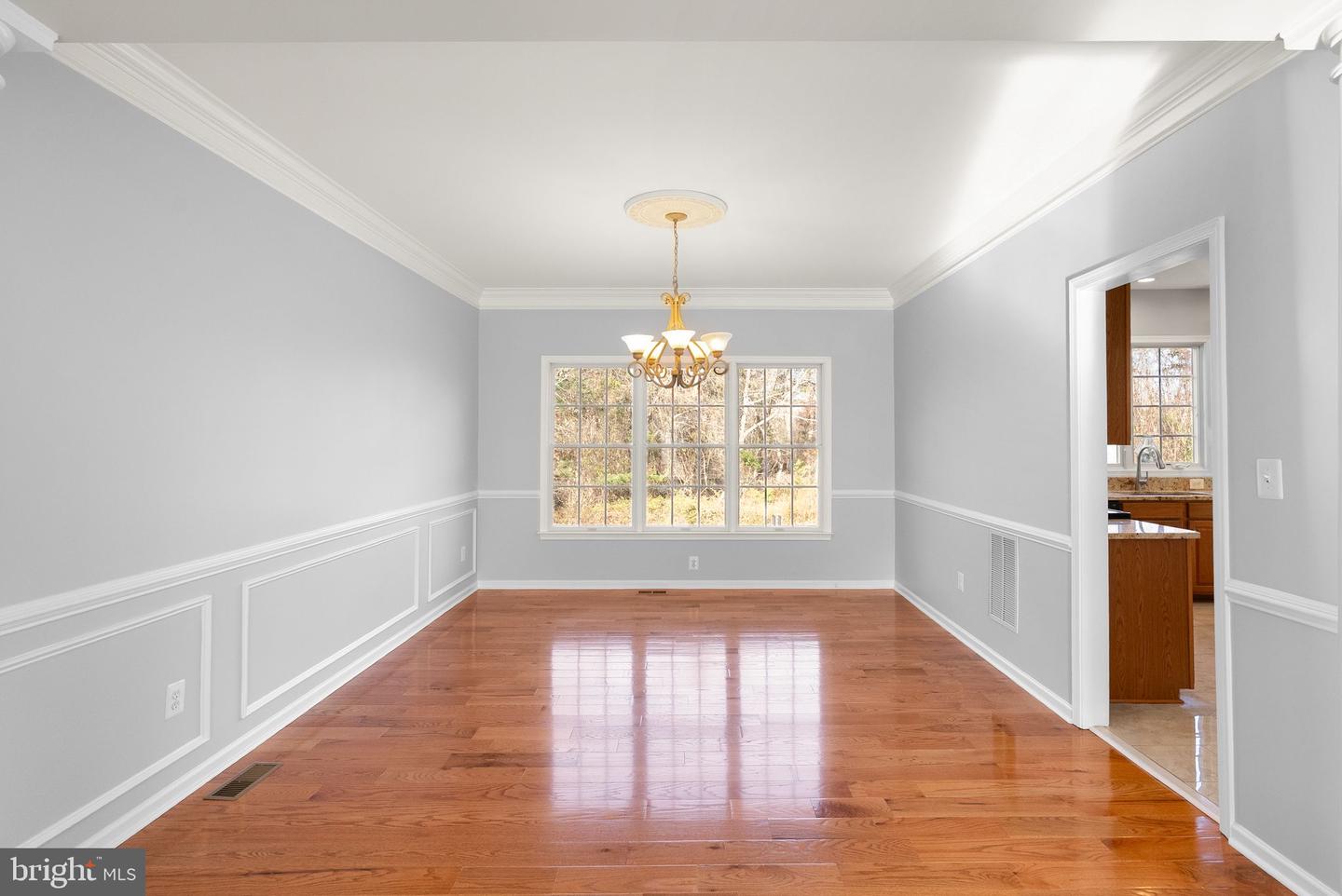 25416 CARRINGTON DR, CHANTILLY, Virginia 20152, 4 Bedrooms Bedrooms, ,3 BathroomsBathrooms,Residential,For sale,25416 CARRINGTON DR,VALO2110422 MLS # VALO2110422