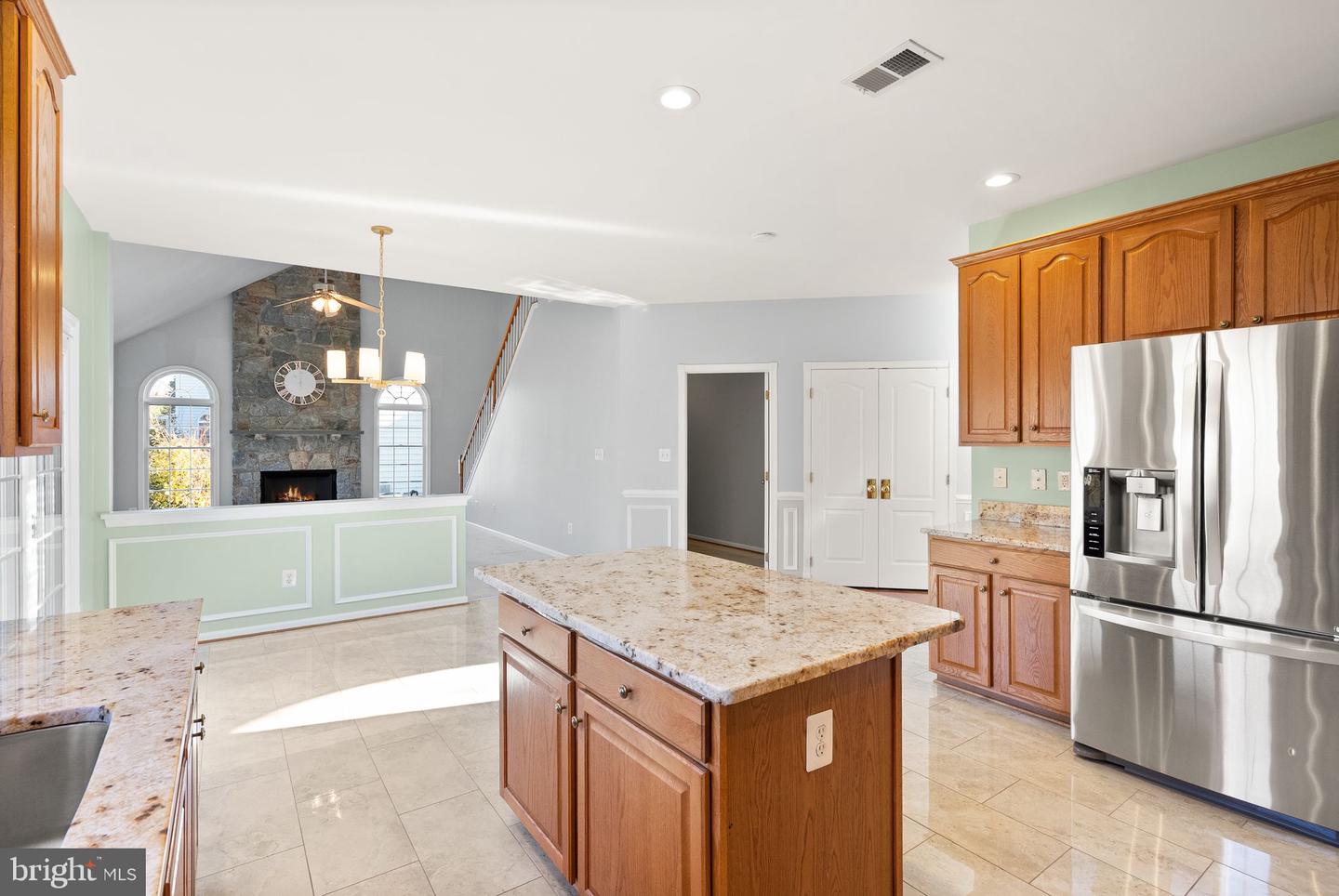 25416 CARRINGTON DR, CHANTILLY, Virginia 20152, 4 Bedrooms Bedrooms, ,3 BathroomsBathrooms,Residential,For sale,25416 CARRINGTON DR,VALO2110422 MLS # VALO2110422