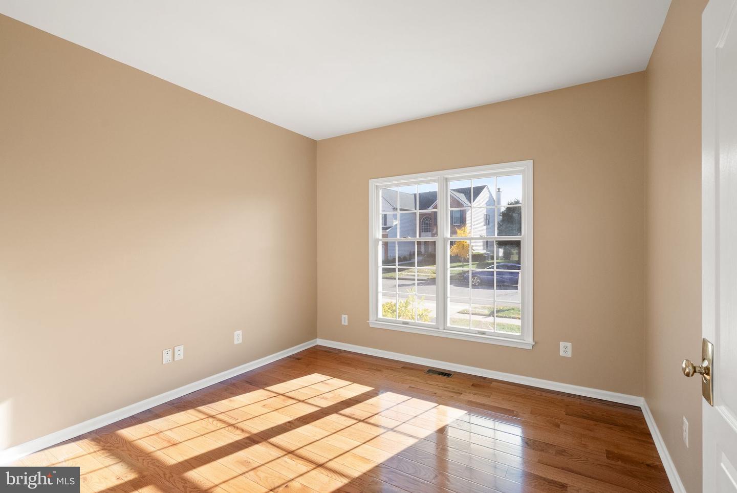 25416 CARRINGTON DR, CHANTILLY, Virginia 20152, 4 Bedrooms Bedrooms, ,3 BathroomsBathrooms,Residential,For sale,25416 CARRINGTON DR,VALO2110422 MLS # VALO2110422