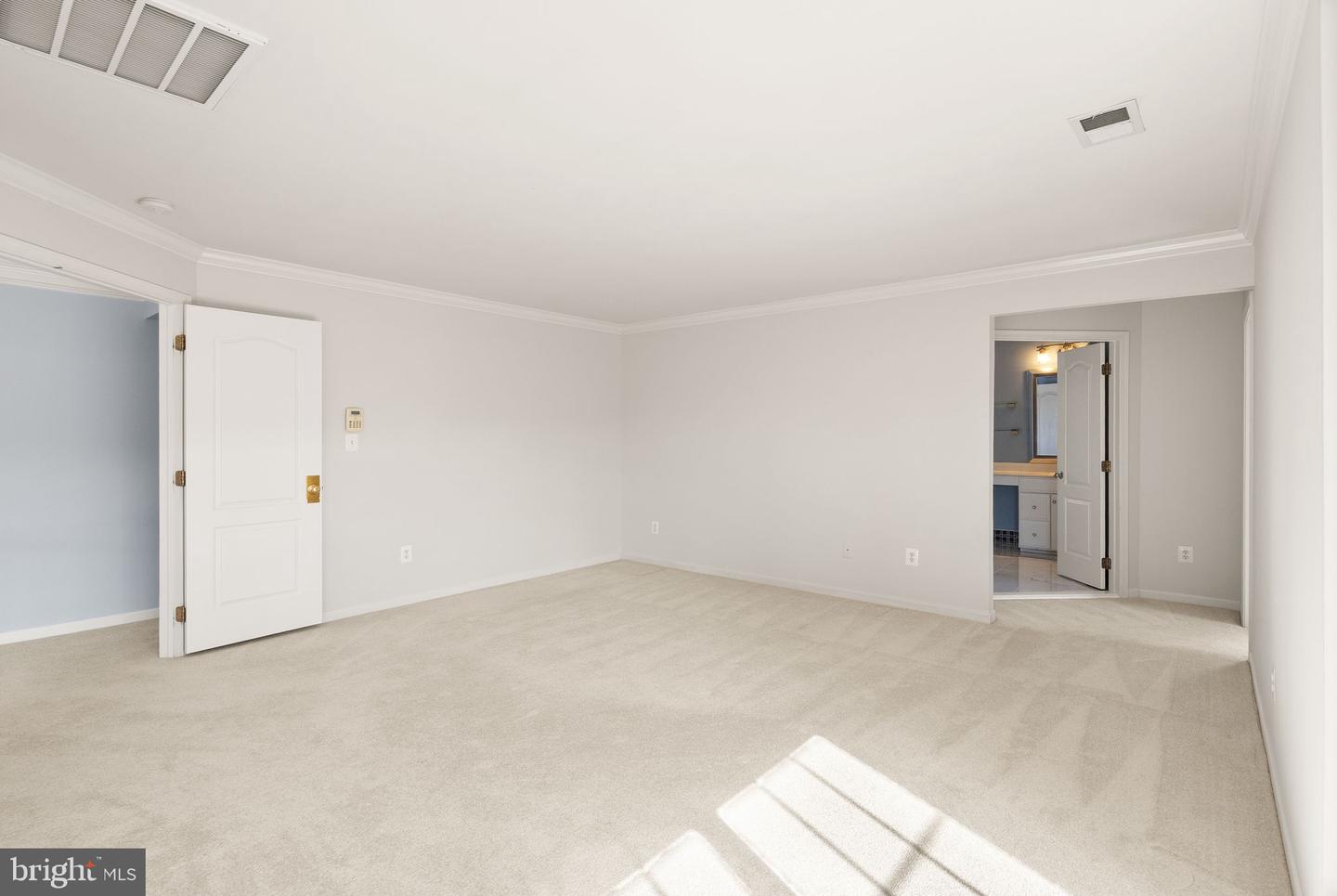 25416 CARRINGTON DR, CHANTILLY, Virginia 20152, 4 Bedrooms Bedrooms, ,3 BathroomsBathrooms,Residential,For sale,25416 CARRINGTON DR,VALO2110422 MLS # VALO2110422