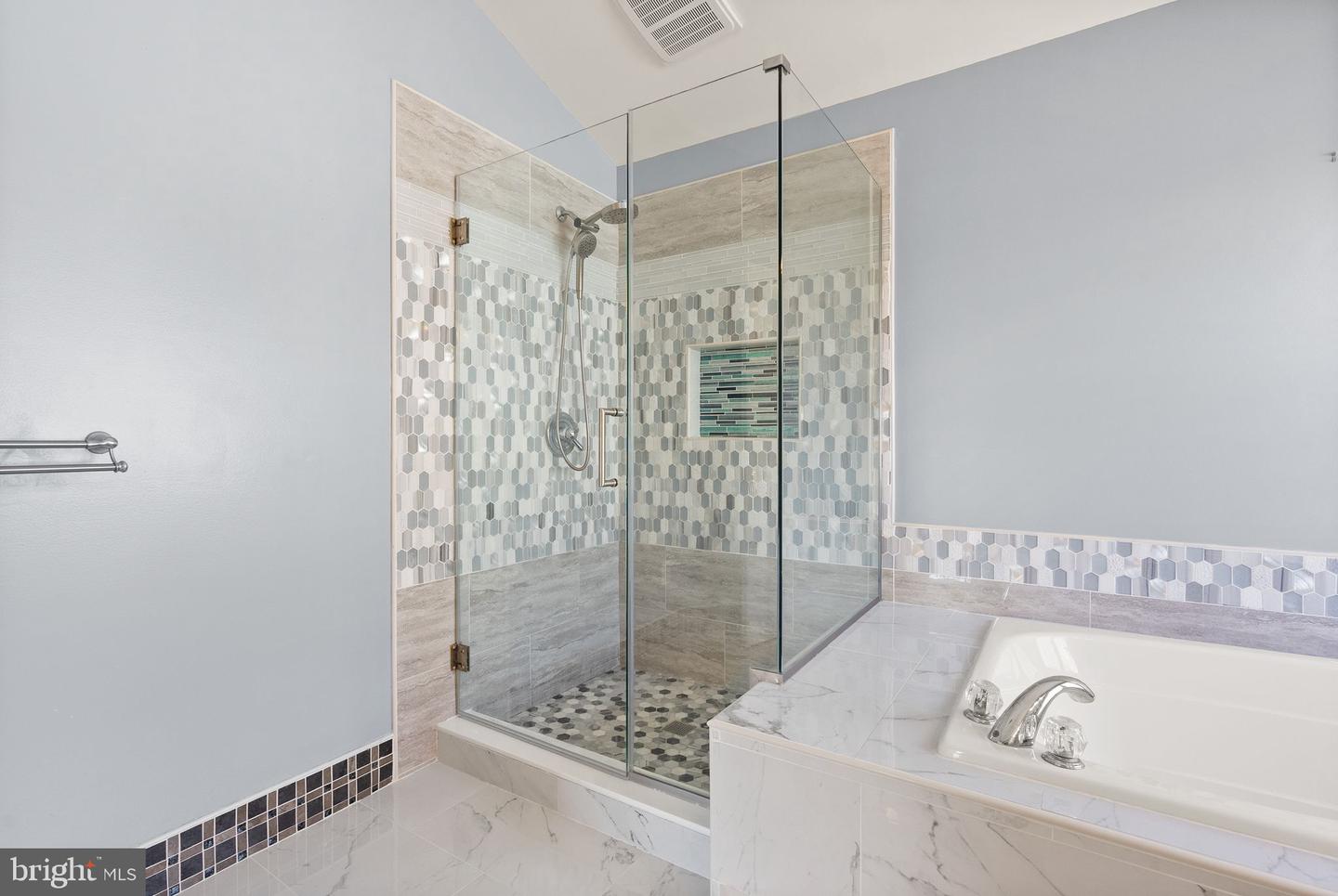 25416 CARRINGTON DR, CHANTILLY, Virginia 20152, 4 Bedrooms Bedrooms, ,3 BathroomsBathrooms,Residential,For sale,25416 CARRINGTON DR,VALO2110422 MLS # VALO2110422