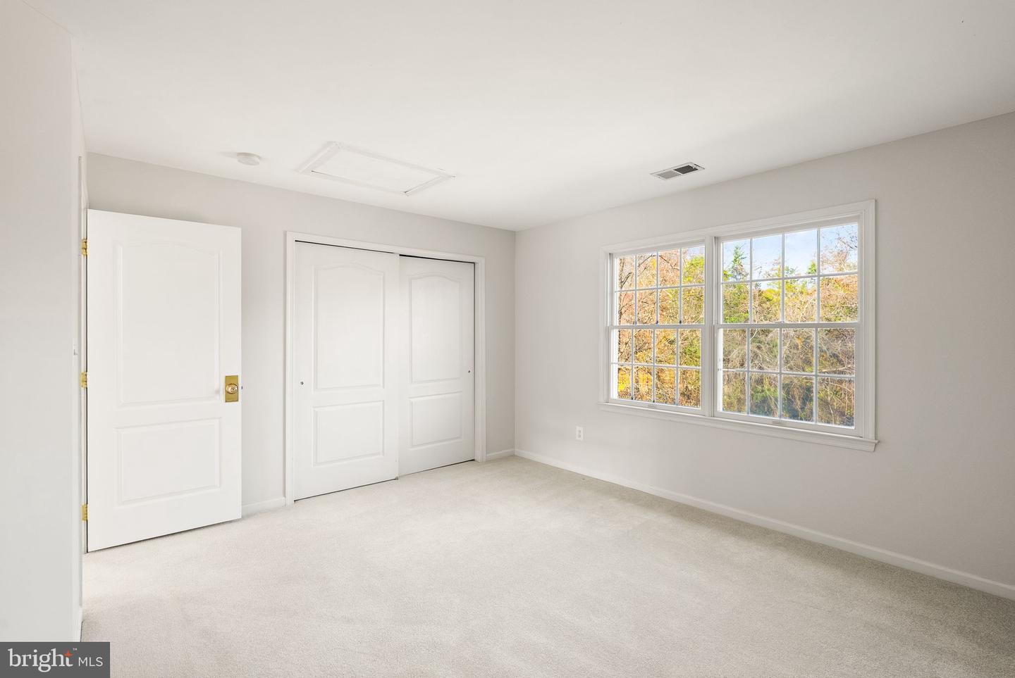 25416 CARRINGTON DR, CHANTILLY, Virginia 20152, 4 Bedrooms Bedrooms, ,3 BathroomsBathrooms,Residential,For sale,25416 CARRINGTON DR,VALO2110422 MLS # VALO2110422