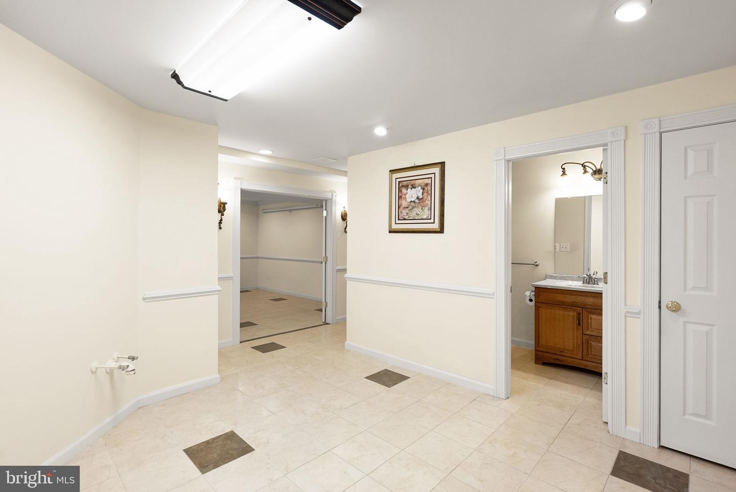 25416 CARRINGTON DR, CHANTILLY, Virginia 20152, 4 Bedrooms Bedrooms, ,3 BathroomsBathrooms,Residential,For sale,25416 CARRINGTON DR,VALO2110422 MLS # VALO2110422