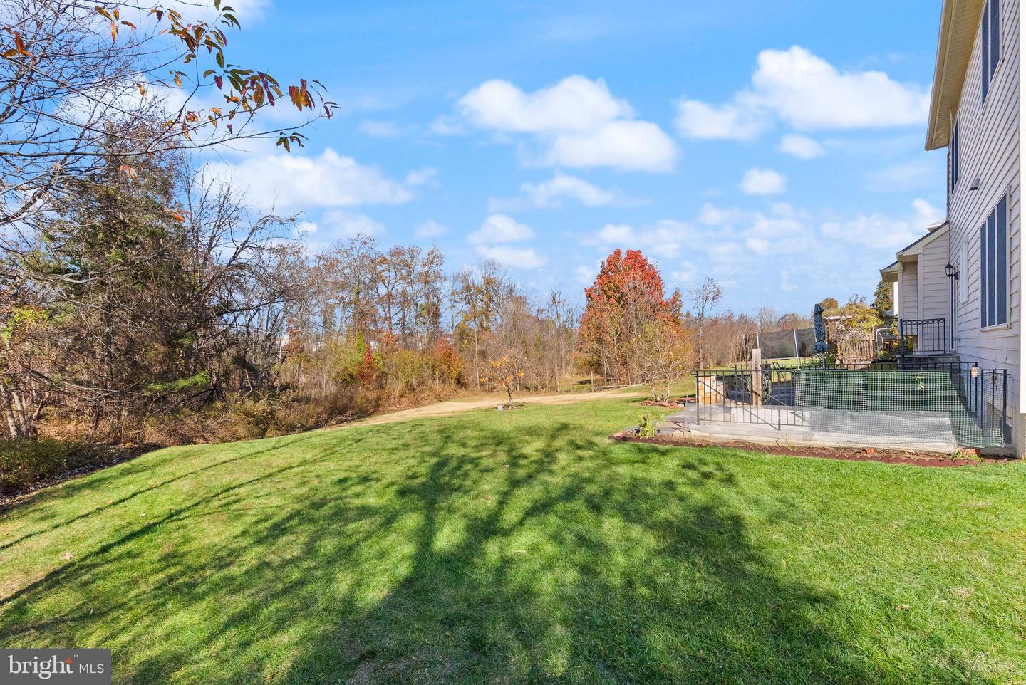 25416 CARRINGTON DR, CHANTILLY, Virginia 20152, 4 Bedrooms Bedrooms, ,3 BathroomsBathrooms,Residential,For sale,25416 CARRINGTON DR,VALO2110422 MLS # VALO2110422