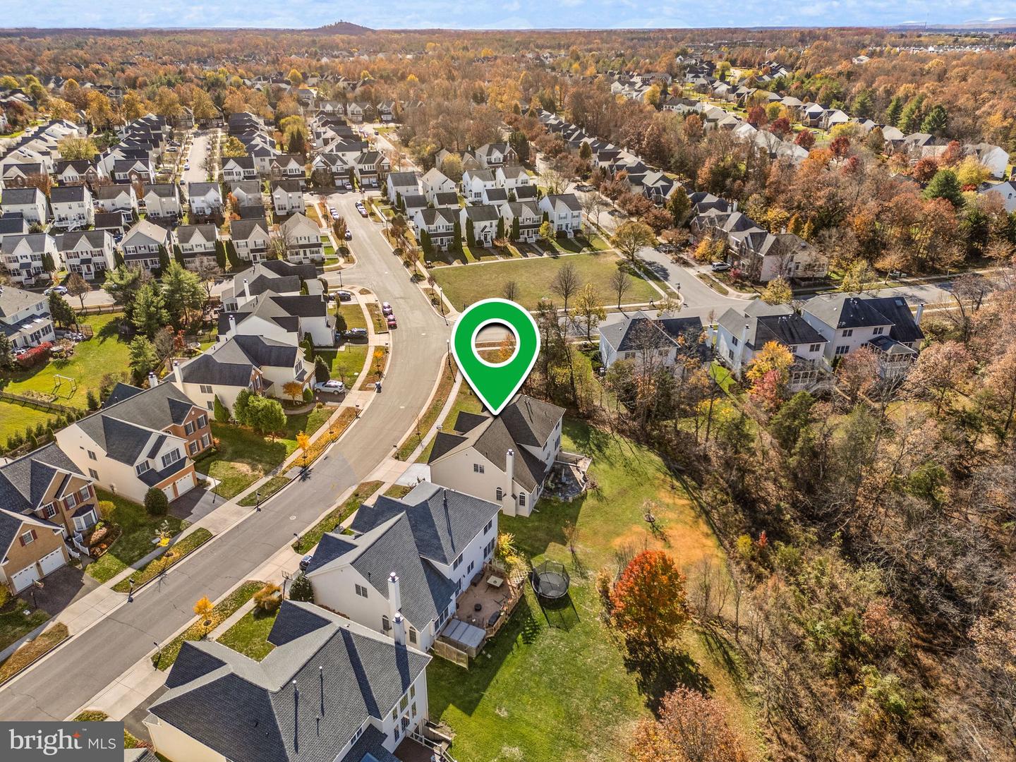 25416 CARRINGTON DR, CHANTILLY, Virginia 20152, 4 Bedrooms Bedrooms, ,3 BathroomsBathrooms,Residential,For sale,25416 CARRINGTON DR,VALO2110422 MLS # VALO2110422