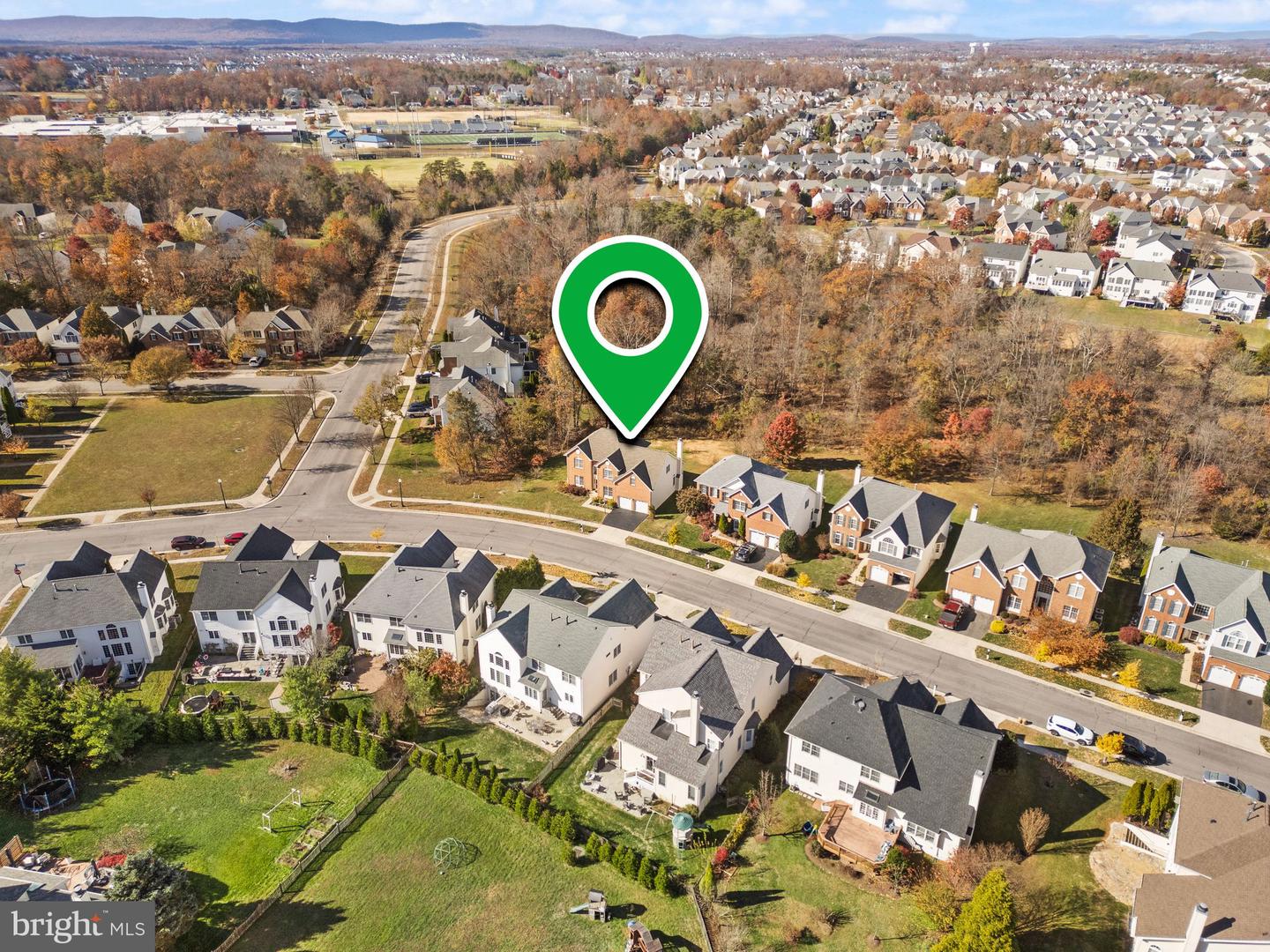 25416 CARRINGTON DR, CHANTILLY, Virginia 20152, 4 Bedrooms Bedrooms, ,3 BathroomsBathrooms,Residential,For sale,25416 CARRINGTON DR,VALO2110422 MLS # VALO2110422