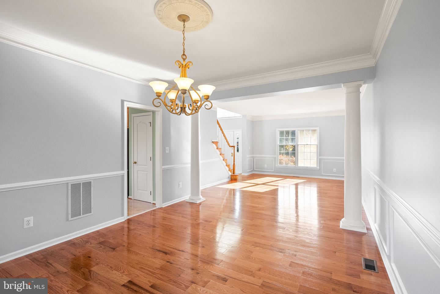 25416 CARRINGTON DR, CHANTILLY, Virginia 20152, 4 Bedrooms Bedrooms, ,3 BathroomsBathrooms,Residential,For sale,25416 CARRINGTON DR,VALO2110422 MLS # VALO2110422