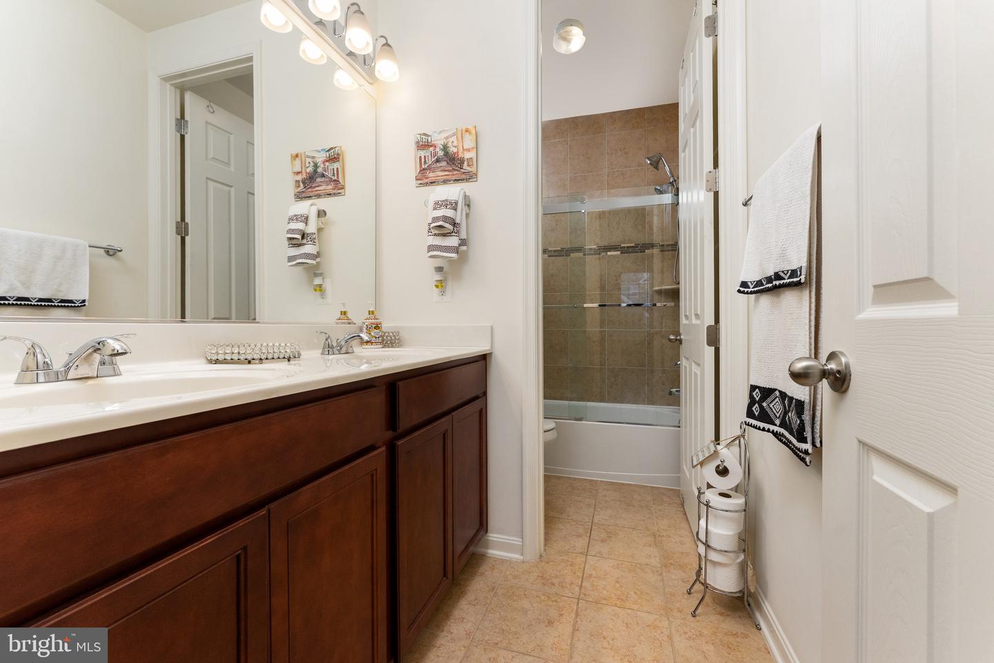 40736 WITHERSPOON CT, ALDIE, Virginia 20105, 4 Bedrooms Bedrooms, ,3 BathroomsBathrooms,Residential,For sale,40736 WITHERSPOON CT,VALO2110428 MLS # VALO2110428