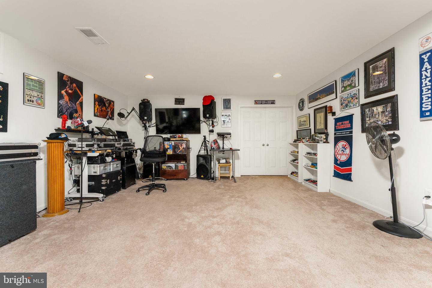 40736 WITHERSPOON CT, ALDIE, Virginia 20105, 4 Bedrooms Bedrooms, ,3 BathroomsBathrooms,Residential,For sale,40736 WITHERSPOON CT,VALO2110428 MLS # VALO2110428