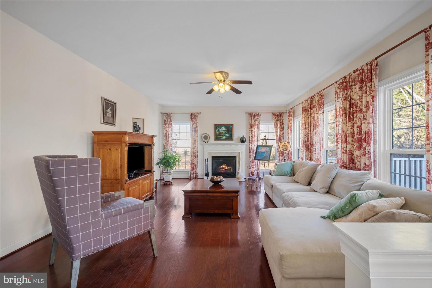 5051 RIDGE VIEW CT, JEFFERSONTON, Virginia 22724, 5 Bedrooms Bedrooms, ,3 BathroomsBathrooms,Residential,For sale,5051 RIDGE VIEW CT,VACU2011984 MLS # VACU2011984