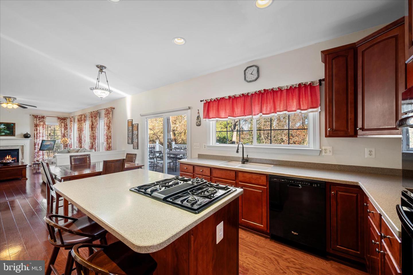 5051 RIDGE VIEW CT, JEFFERSONTON, Virginia 22724, 5 Bedrooms Bedrooms, ,3 BathroomsBathrooms,Residential,For sale,5051 RIDGE VIEW CT,VACU2011984 MLS # VACU2011984