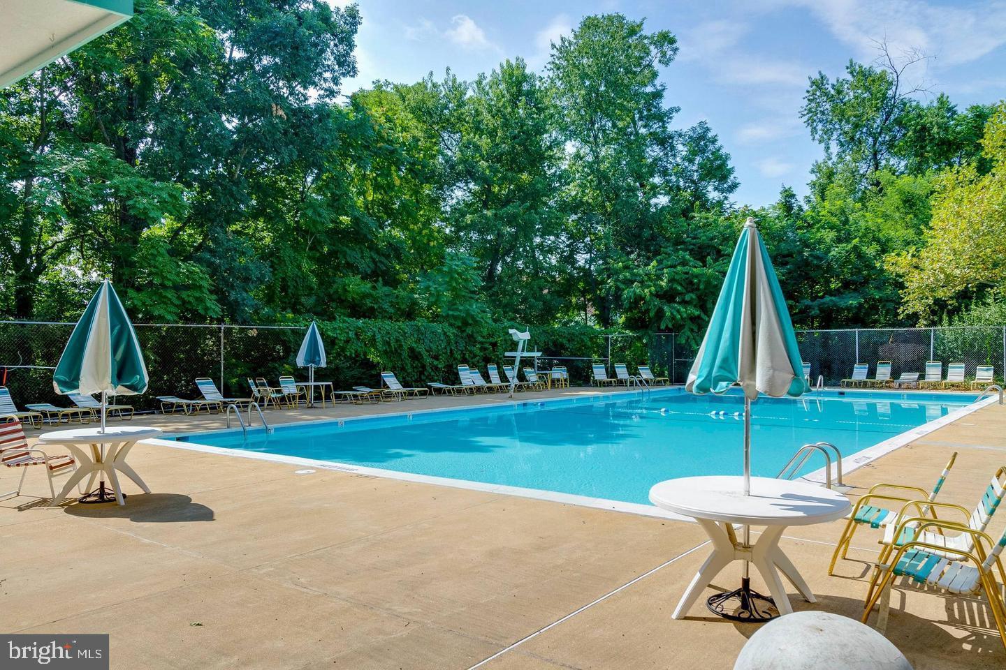 750 S DICKERSON ST #402, ARLINGTON, Virginia 22204, 1 Bedroom Bedrooms, ,1 BathroomBathrooms,Residential,For sale,750 S DICKERSON ST #402,VAAR2065676 MLS # VAAR2065676