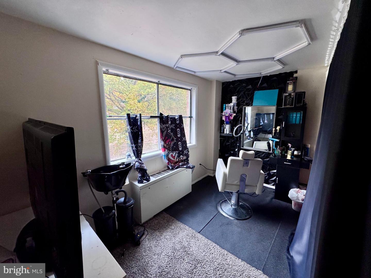 750 S DICKERSON ST #402, ARLINGTON, Virginia 22204, 1 Bedroom Bedrooms, ,1 BathroomBathrooms,Residential,For sale,750 S DICKERSON ST #402,VAAR2065676 MLS # VAAR2065676