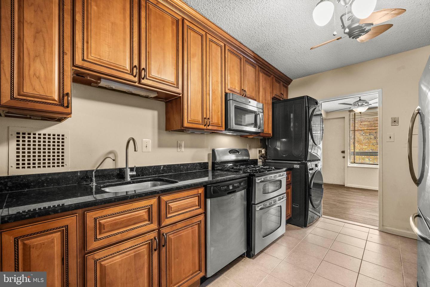 3701 S GEORGE MASON DR #304N, FALLS CHURCH, Virginia 22041, 1 Bedroom Bedrooms, ,1 BathroomBathrooms,Residential,For sale,3701 S GEORGE MASON DR #304N,VAFX2277584 MLS # VAFX2277584 3701 S GEORGE MASON DR #304N, FALLS CHURCH, Virginia 22041, 1 Bedroom Bedrooms, ,1 BathroomBathrooms,Residential,For sale,3701 S GEORGE MASON DR #304N,VAFX2277584 MLS # VAFX2277584