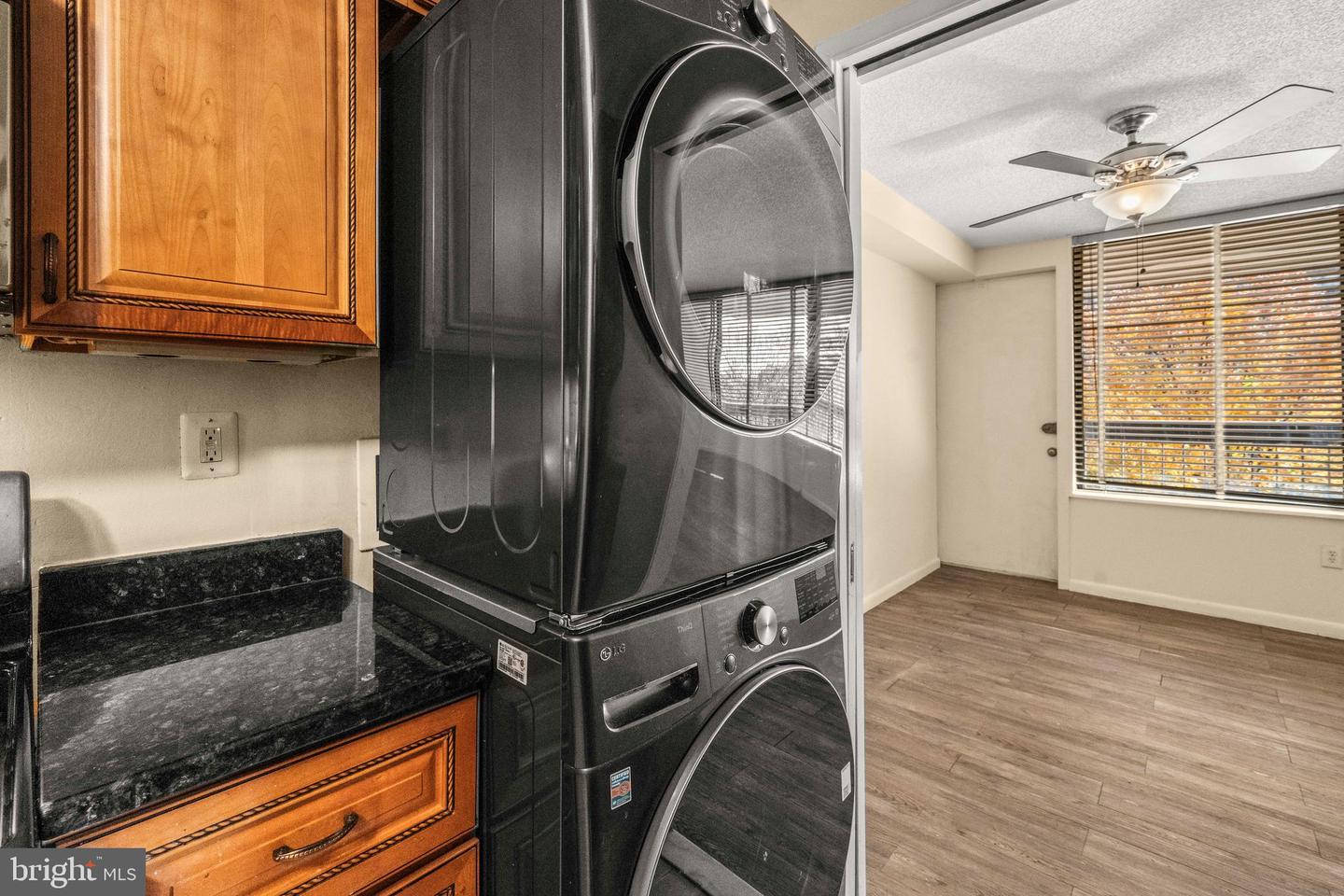 3701 S GEORGE MASON DR #304N, FALLS CHURCH, Virginia 22041, 1 Bedroom Bedrooms, ,1 BathroomBathrooms,Residential,For sale,3701 S GEORGE MASON DR #304N,VAFX2277584 MLS # VAFX2277584 3701 S GEORGE MASON DR #304N, FALLS CHURCH, Virginia 22041, 1 Bedroom Bedrooms, ,1 BathroomBathrooms,Residential,For sale,3701 S GEORGE MASON DR #304N,VAFX2277584 MLS # VAFX2277584