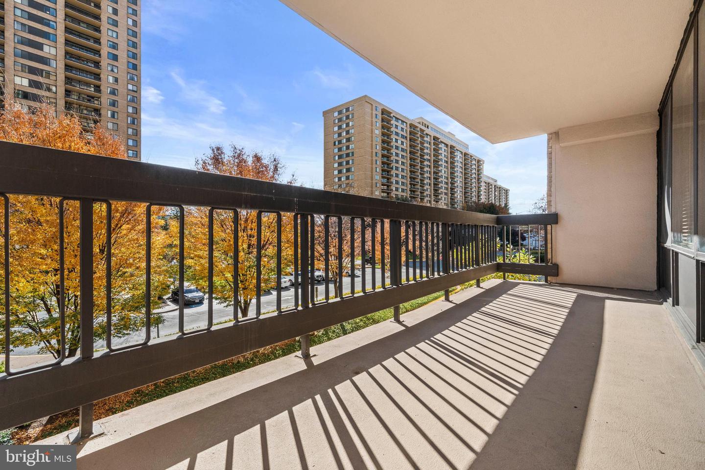 3701 S GEORGE MASON DR #304N, FALLS CHURCH, Virginia 22041, 1 Bedroom Bedrooms, ,1 BathroomBathrooms,Residential,For sale,3701 S GEORGE MASON DR #304N,VAFX2277584 MLS # VAFX2277584 3701 S GEORGE MASON DR #304N, FALLS CHURCH, Virginia 22041, 1 Bedroom Bedrooms, ,1 BathroomBathrooms,Residential,For sale,3701 S GEORGE MASON DR #304N,VAFX2277584 MLS # VAFX2277584