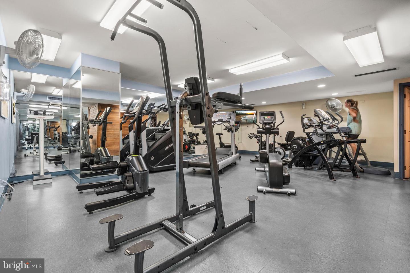 3701 S GEORGE MASON DR #304N, FALLS CHURCH, Virginia 22041, 1 Bedroom Bedrooms, ,1 BathroomBathrooms,Residential,For sale,3701 S GEORGE MASON DR #304N,VAFX2277584 MLS # VAFX2277584 3701 S GEORGE MASON DR #304N, FALLS CHURCH, Virginia 22041, 1 Bedroom Bedrooms, ,1 BathroomBathrooms,Residential,For sale,3701 S GEORGE MASON DR #304N,VAFX2277584 MLS # VAFX2277584