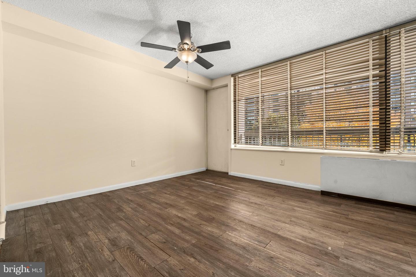 3701 S GEORGE MASON DR #304N, FALLS CHURCH, Virginia 22041, 1 Bedroom Bedrooms, ,1 BathroomBathrooms,Residential,For sale,3701 S GEORGE MASON DR #304N,VAFX2277584 MLS # VAFX2277584 3701 S GEORGE MASON DR #304N, FALLS CHURCH, Virginia 22041, 1 Bedroom Bedrooms, ,1 BathroomBathrooms,Residential,For sale,3701 S GEORGE MASON DR #304N,VAFX2277584 MLS # VAFX2277584