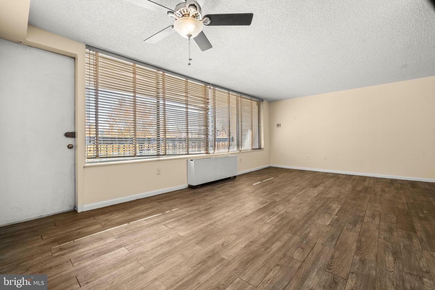 3701 S GEORGE MASON DR #304N, FALLS CHURCH, Virginia 22041, 1 Bedroom Bedrooms, ,1 BathroomBathrooms,Residential,For sale,3701 S GEORGE MASON DR #304N,VAFX2277584 MLS # VAFX2277584 3701 S GEORGE MASON DR #304N, FALLS CHURCH, Virginia 22041, 1 Bedroom Bedrooms, ,1 BathroomBathrooms,Residential,For sale,3701 S GEORGE MASON DR #304N,VAFX2277584 MLS # VAFX2277584