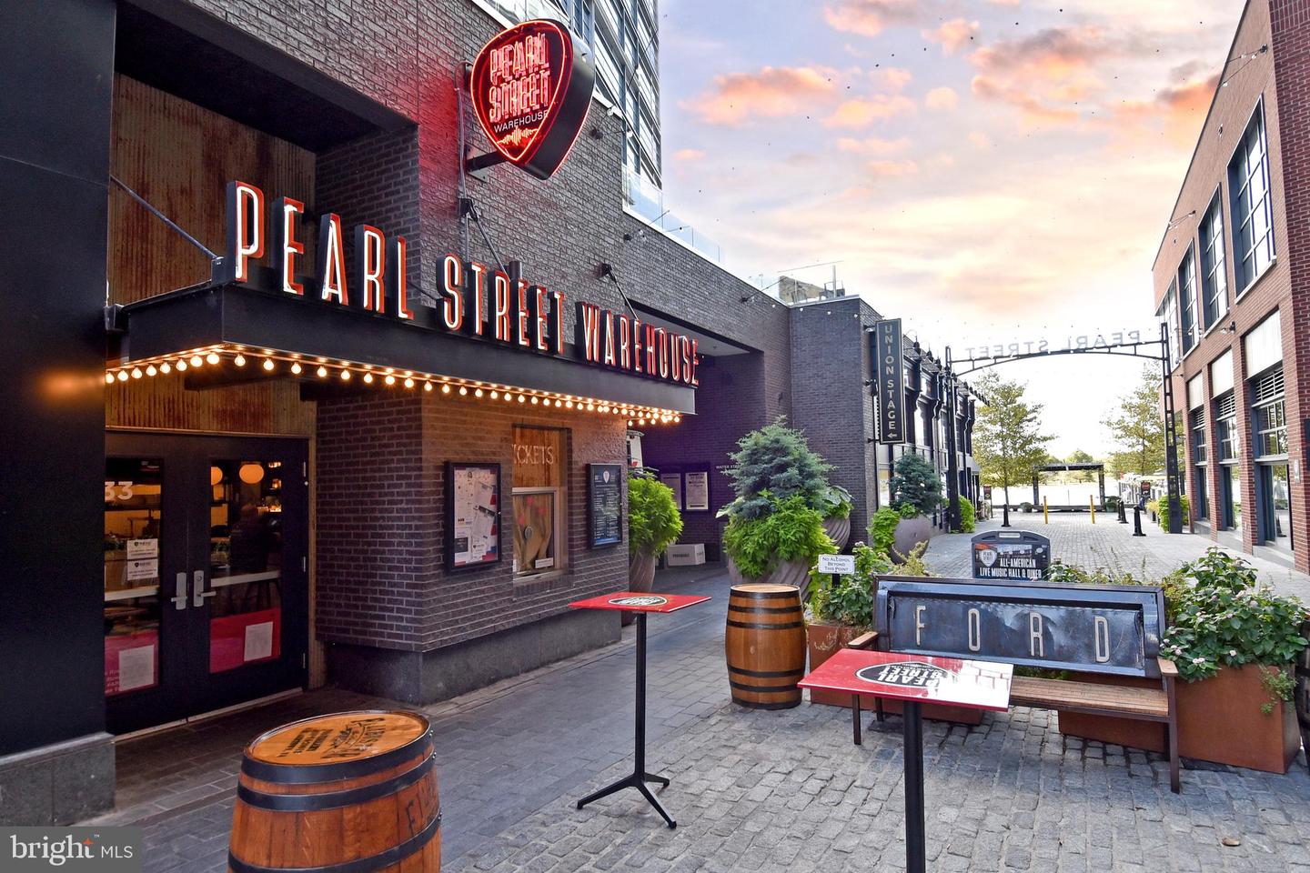 345 O ST SW, WASHINGTON, District Of Columbia 20024, 3 Bedrooms Bedrooms, ,2 BathroomsBathrooms,Residential,For sale,345 O ST SW,DCDC2230296 MLS # DCDC2230296 345 O ST SW, WASHINGTON, District Of Columbia 20024, 3 Bedrooms Bedrooms, ,2 BathroomsBathrooms,Residential,For sale,345 O ST SW,DCDC2230296 MLS # DCDC2230296