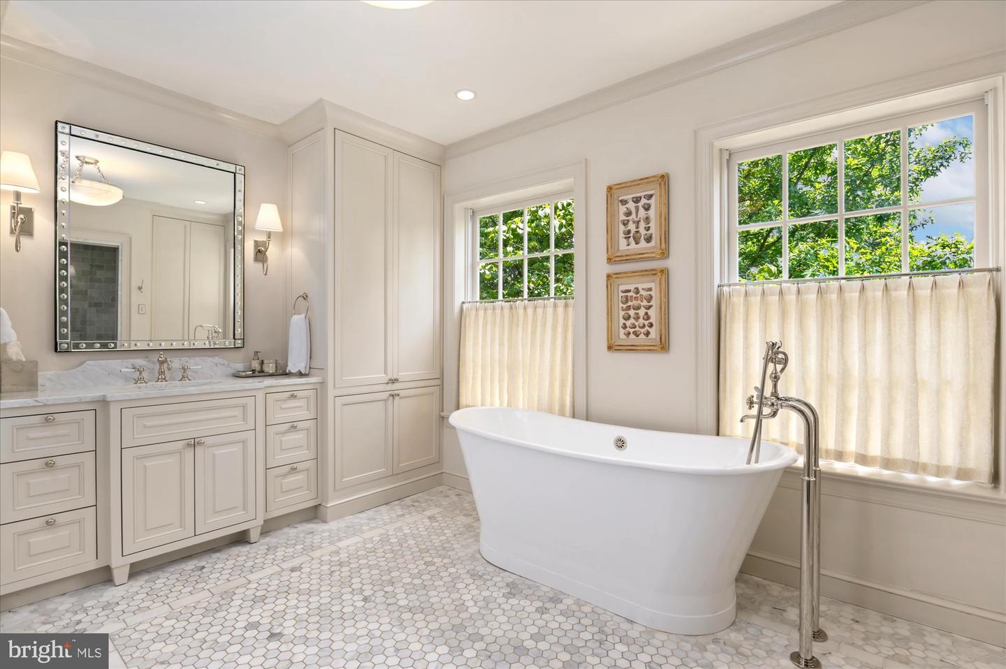 1642 35TH ST NW, WASHINGTON, District Of Columbia 20007, 5 Bedrooms Bedrooms, ,5 BathroomsBathrooms,Residential,For sale,1642 35TH ST NW,DCDC2230372 MLS # DCDC2230372 1642 35TH ST NW, WASHINGTON, District Of Columbia 20007, 5 Bedrooms Bedrooms, ,5 BathroomsBathrooms,Residential,For sale,1642 35TH ST NW,DCDC2230372 MLS # DCDC2230372