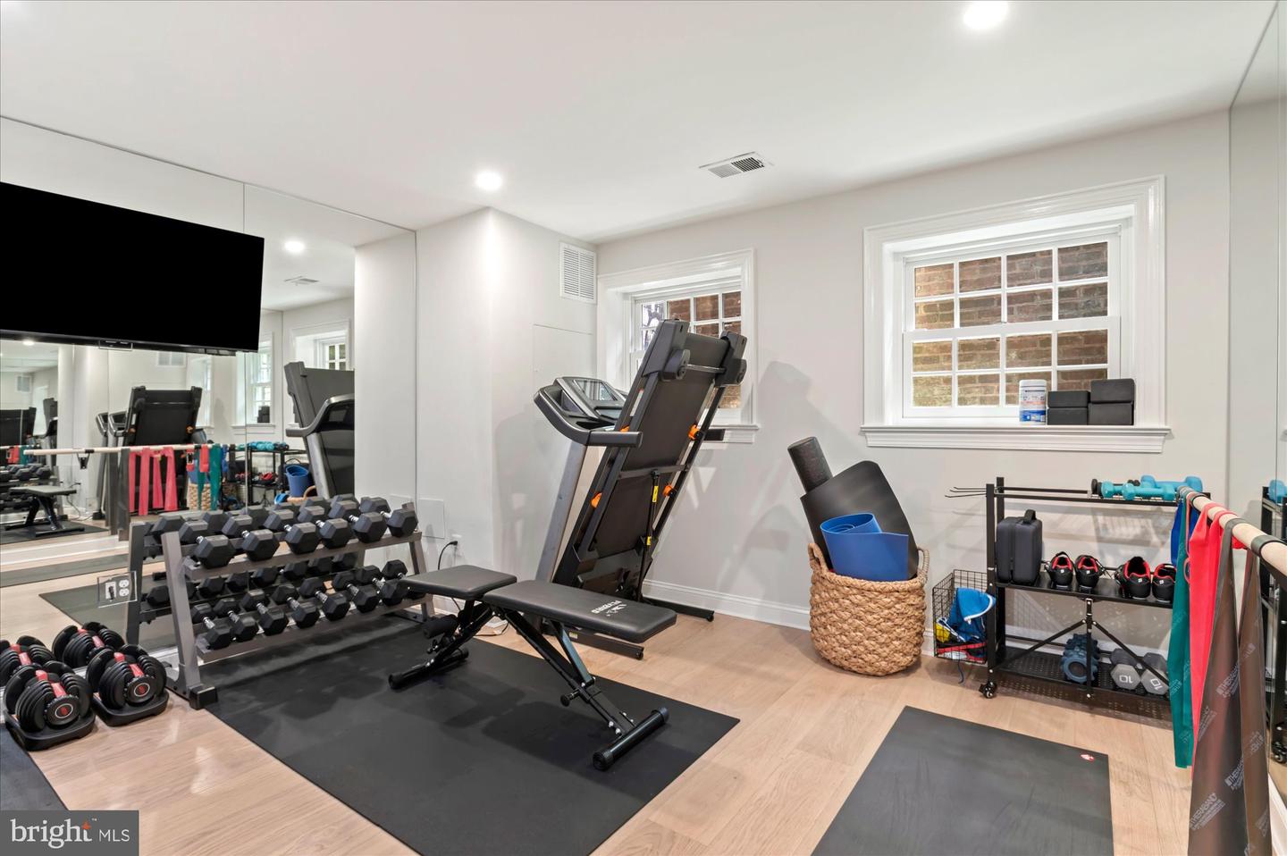 1642 35TH ST NW, WASHINGTON, District Of Columbia 20007, 5 Bedrooms Bedrooms, ,5 BathroomsBathrooms,Residential,For sale,1642 35TH ST NW,DCDC2230372 MLS # DCDC2230372 1642 35TH ST NW, WASHINGTON, District Of Columbia 20007, 5 Bedrooms Bedrooms, ,5 BathroomsBathrooms,Residential,For sale,1642 35TH ST NW,DCDC2230372 MLS # DCDC2230372