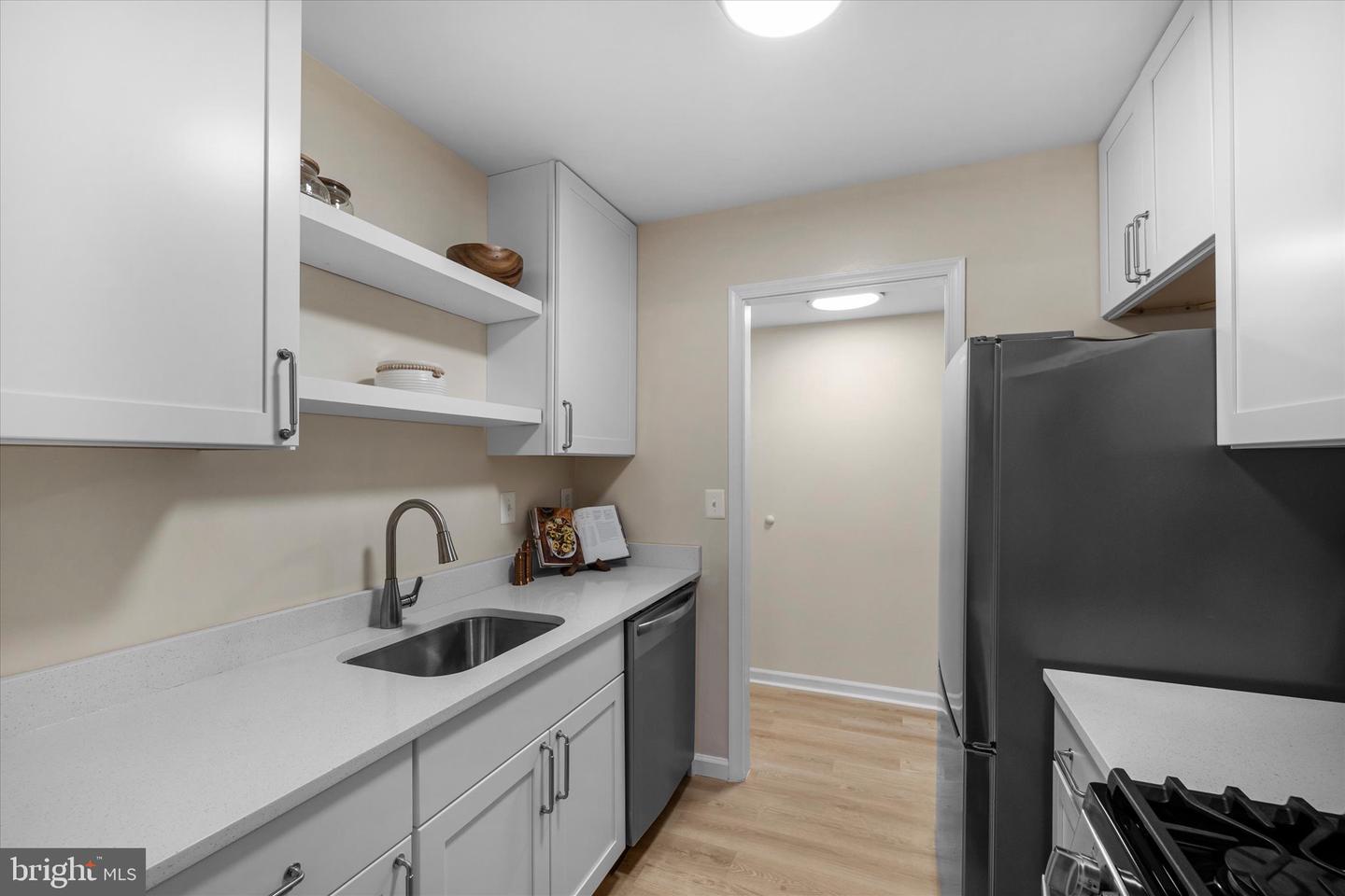 3961 LYNDHURST DR #103, FAIRFAX, Virginia 22031, 2 Bedrooms Bedrooms, ,1 BathroomBathrooms,Residential,For sale,3961 LYNDHURST DR #103,VAFC2007298 MLS # VAFC2007298 3961 LYNDHURST DR #103, FAIRFAX, Virginia 22031, 2 Bedrooms Bedrooms, ,1 BathroomBathrooms,Residential,For sale,3961 LYNDHURST DR #103,VAFC2007298 MLS # VAFC2007298