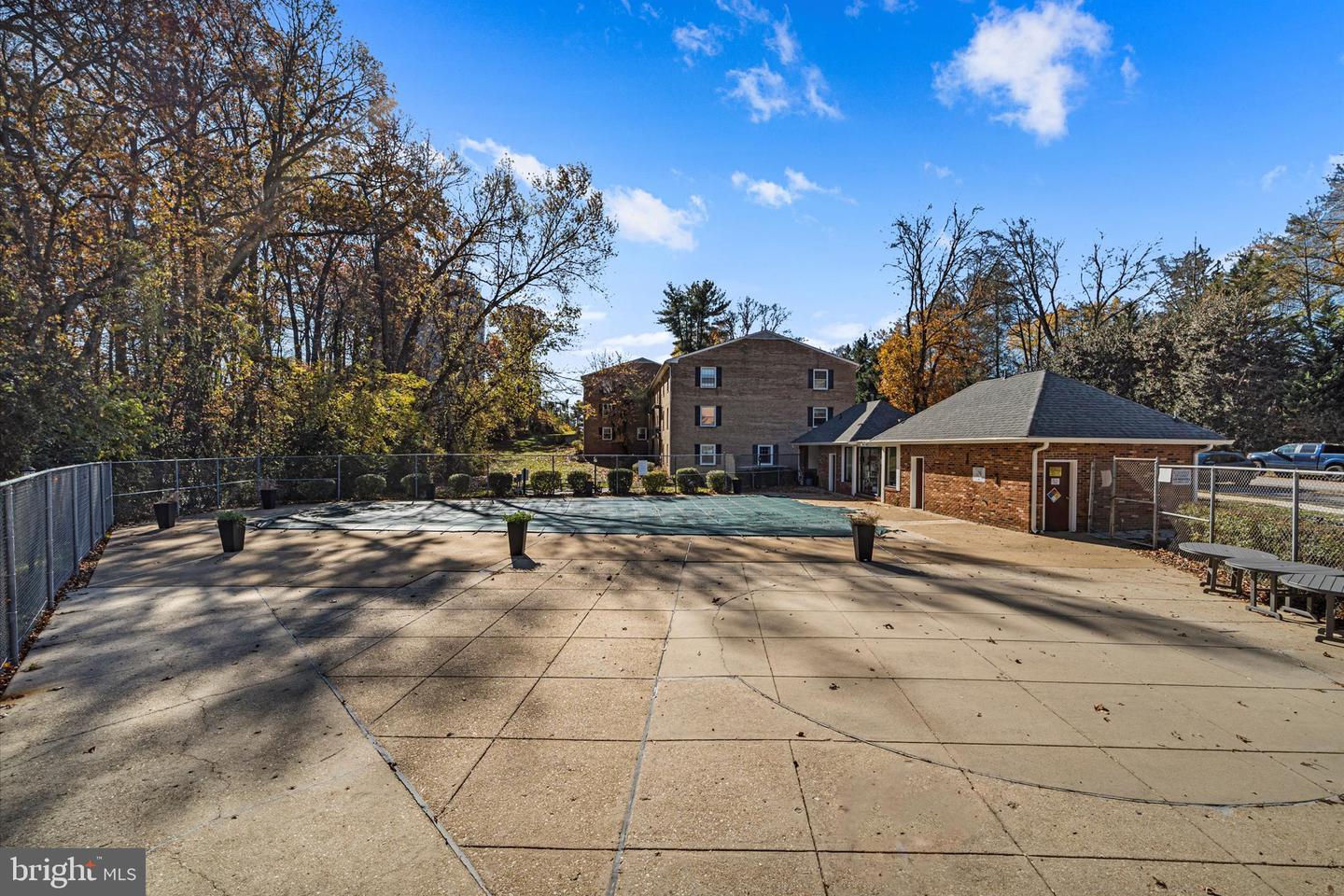 3961 LYNDHURST DR #103, FAIRFAX, Virginia 22031, 2 Bedrooms Bedrooms, ,1 BathroomBathrooms,Residential,For sale,3961 LYNDHURST DR #103,VAFC2007298 MLS # VAFC2007298 3961 LYNDHURST DR #103, FAIRFAX, Virginia 22031, 2 Bedrooms Bedrooms, ,1 BathroomBathrooms,Residential,For sale,3961 LYNDHURST DR #103,VAFC2007298 MLS # VAFC2007298