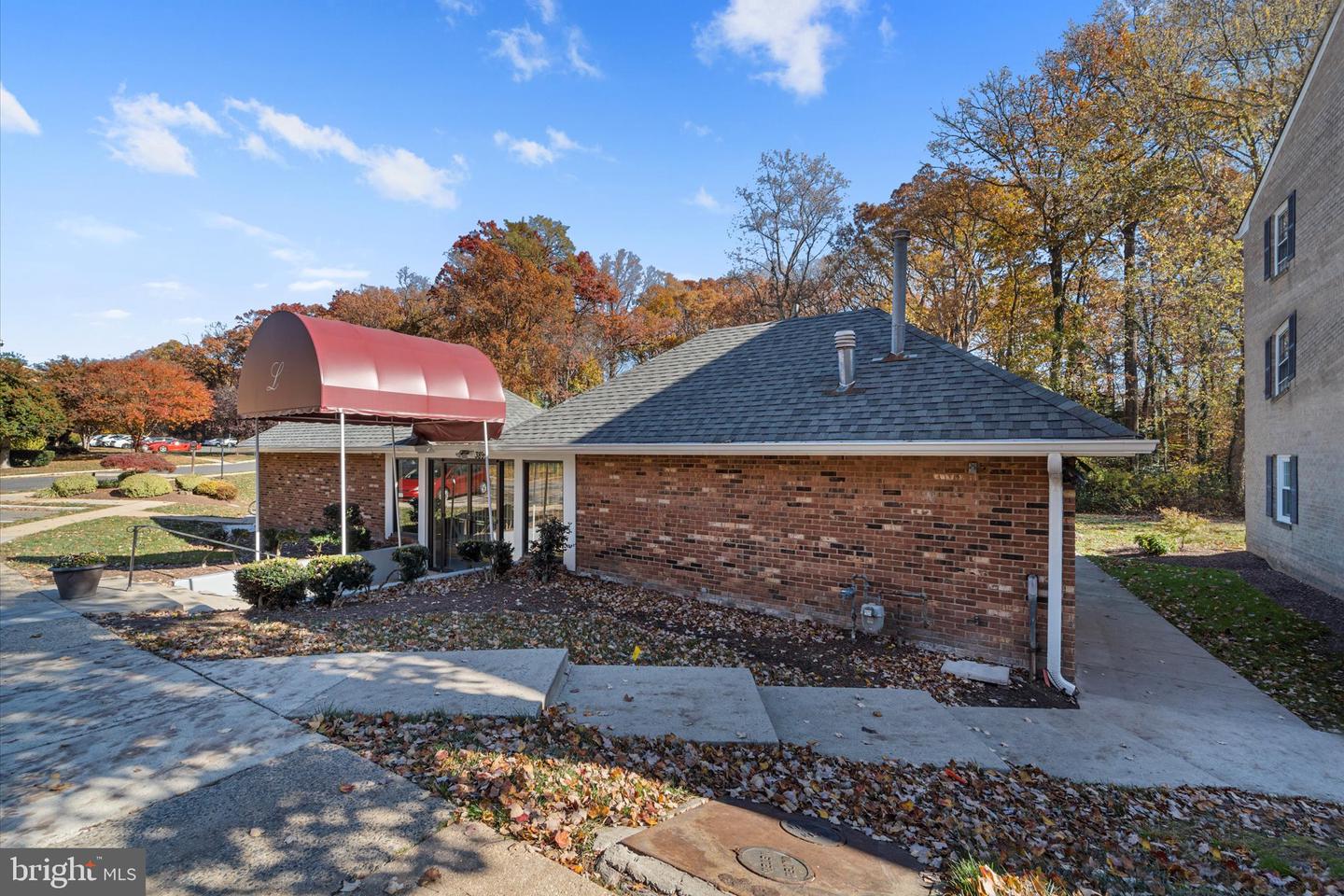 3961 LYNDHURST DR #103, FAIRFAX, Virginia 22031, 2 Bedrooms Bedrooms, ,1 BathroomBathrooms,Residential,For sale,3961 LYNDHURST DR #103,VAFC2007298 MLS # VAFC2007298 3961 LYNDHURST DR #103, FAIRFAX, Virginia 22031, 2 Bedrooms Bedrooms, ,1 BathroomBathrooms,Residential,For sale,3961 LYNDHURST DR #103,VAFC2007298 MLS # VAFC2007298