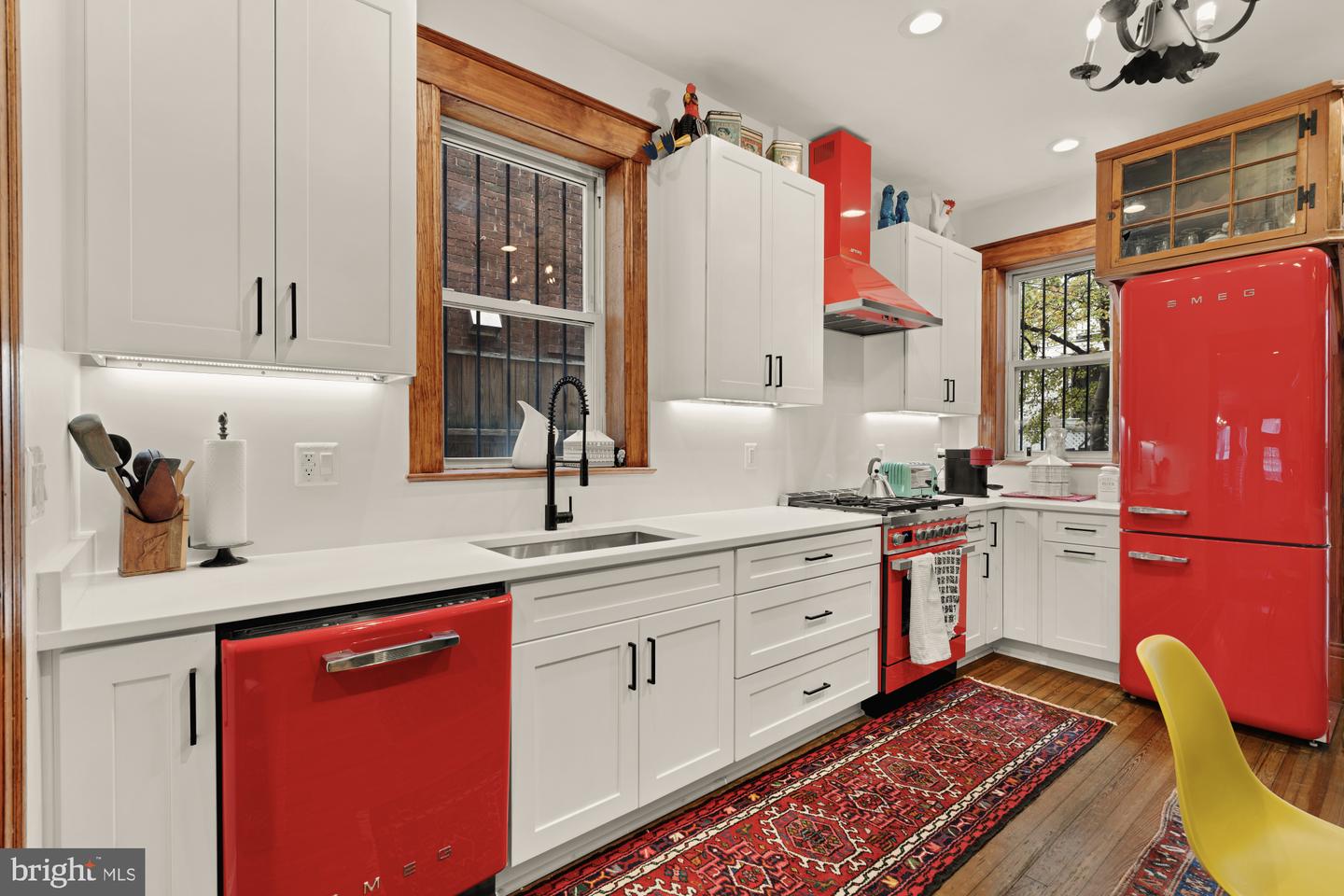 543 11TH ST SE, WASHINGTON, District Of Columbia 20003, 3 Bedrooms Bedrooms, ,2 BathroomsBathrooms,Residential,For sale,543 11TH ST SE,DCDC2230534 MLS # DCDC2230534