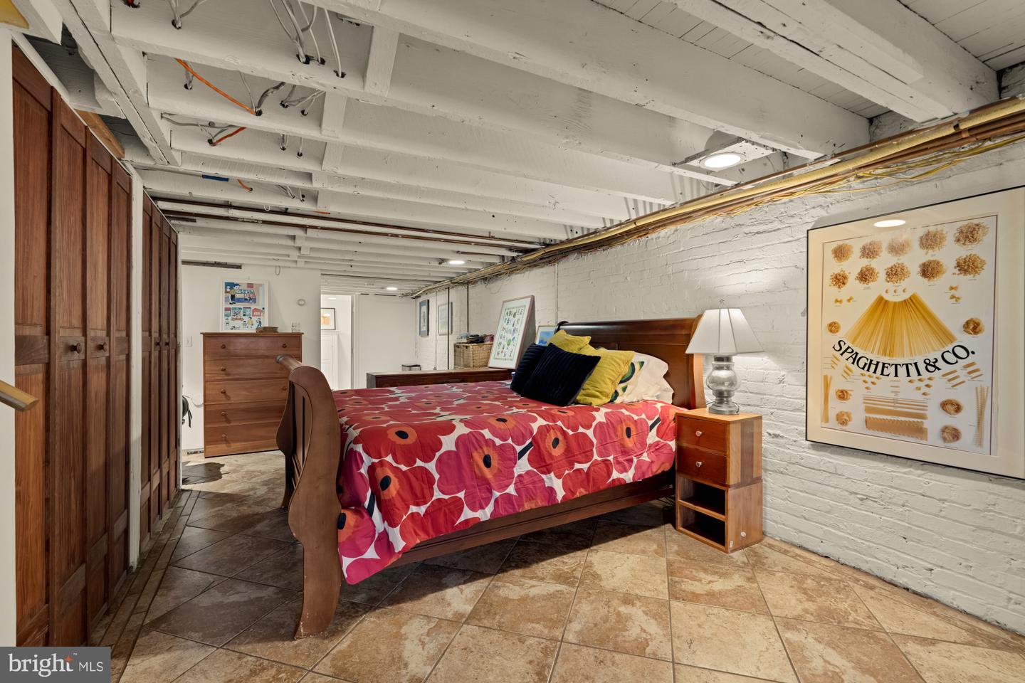 543 11TH ST SE, WASHINGTON, District Of Columbia 20003, 3 Bedrooms Bedrooms, ,2 BathroomsBathrooms,Residential,For sale,543 11TH ST SE,DCDC2230534 MLS # DCDC2230534