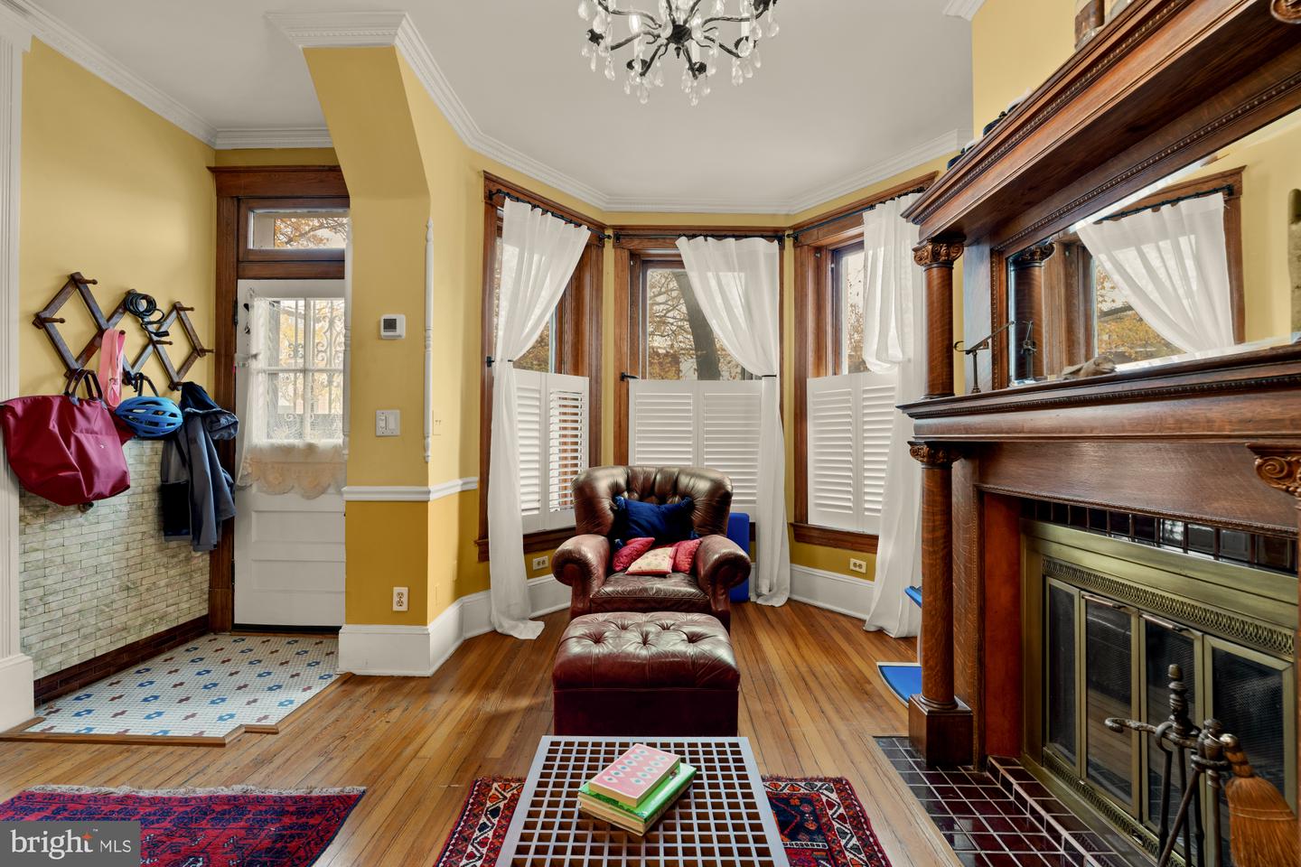 543 11TH ST SE, WASHINGTON, District Of Columbia 20003, 3 Bedrooms Bedrooms, ,2 BathroomsBathrooms,Residential,For sale,543 11TH ST SE,DCDC2230534 MLS # DCDC2230534