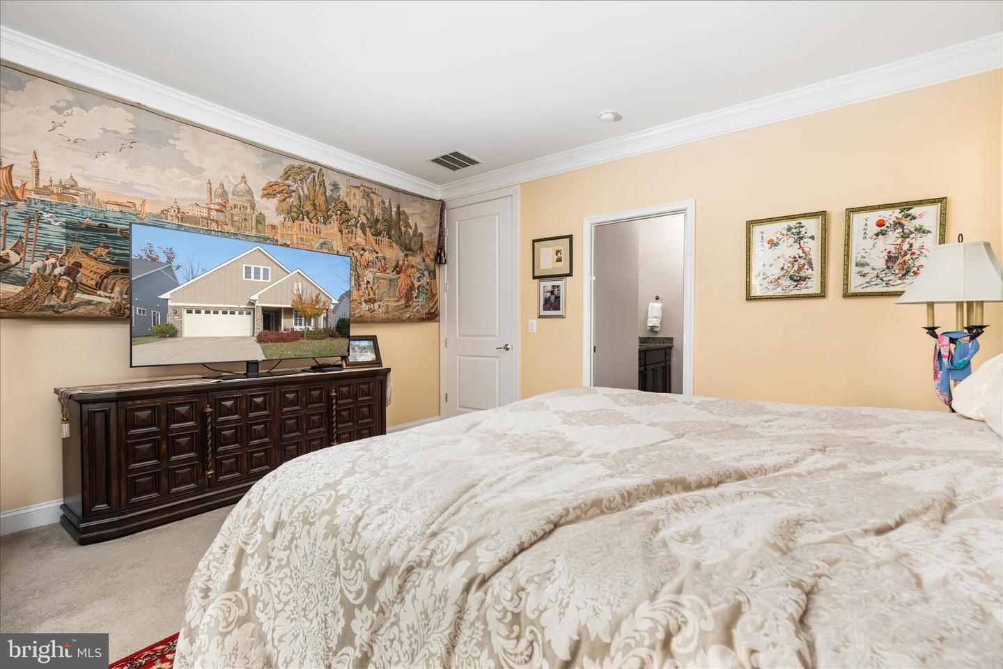 129 TOWHEE DR, LAKE FREDERICK, Virginia 22630, 3 Bedrooms Bedrooms, ,2 BathroomsBathrooms,Residential,For sale,129 TOWHEE DR,VAFV2037886 MLS # VAFV2037886