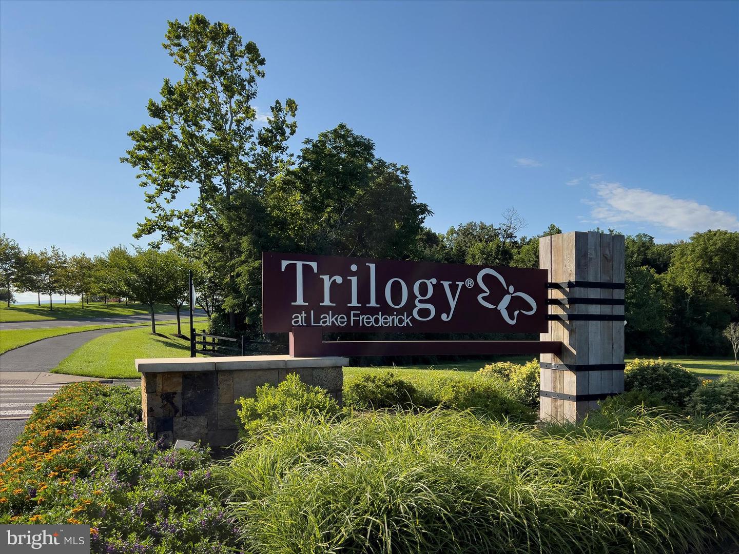 129 TOWHEE DR, LAKE FREDERICK, Virginia 22630, 3 Bedrooms Bedrooms, ,2 BathroomsBathrooms,Residential,For sale,129 TOWHEE DR,VAFV2037886 MLS # VAFV2037886