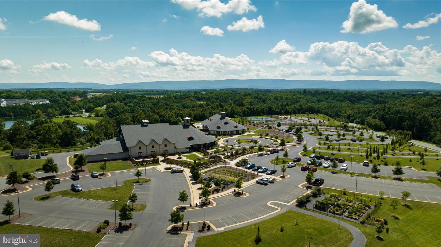 129 TOWHEE DR, LAKE FREDERICK, Virginia 22630, 3 Bedrooms Bedrooms, ,2 BathroomsBathrooms,Residential,For sale,129 TOWHEE DR,VAFV2037886 MLS # VAFV2037886