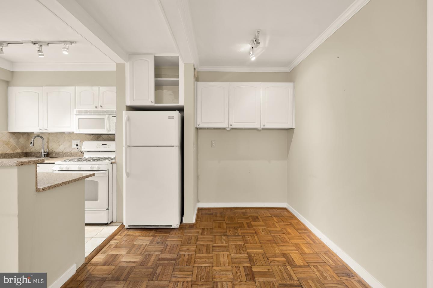 2130 N ST NW #407, WASHINGTON, District Of Columbia 20037, ,1 BathroomBathrooms,Residential,For sale,2130 N ST NW #407,DCDC2230548 MLS # DCDC2230548