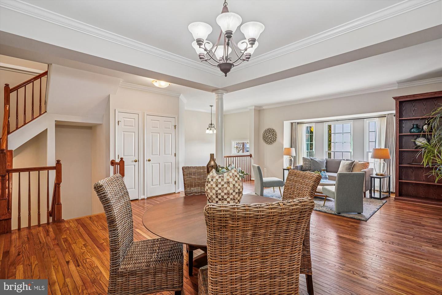 2711 MANHATTAN PL, VIENNA, Virginia 22180, 3 Bedrooms Bedrooms, 12 Rooms Rooms,3 BathroomsBathrooms,Residential,For sale,2711 MANHATTAN PL,VAFX2278002 MLS # VAFX2278002