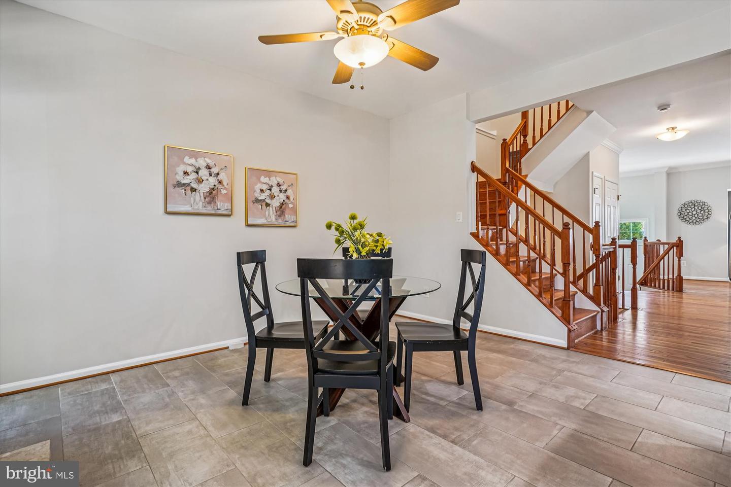 2711 MANHATTAN PL, VIENNA, Virginia 22180, 3 Bedrooms Bedrooms, 12 Rooms Rooms,3 BathroomsBathrooms,Residential,For sale,2711 MANHATTAN PL,VAFX2278002 MLS # VAFX2278002