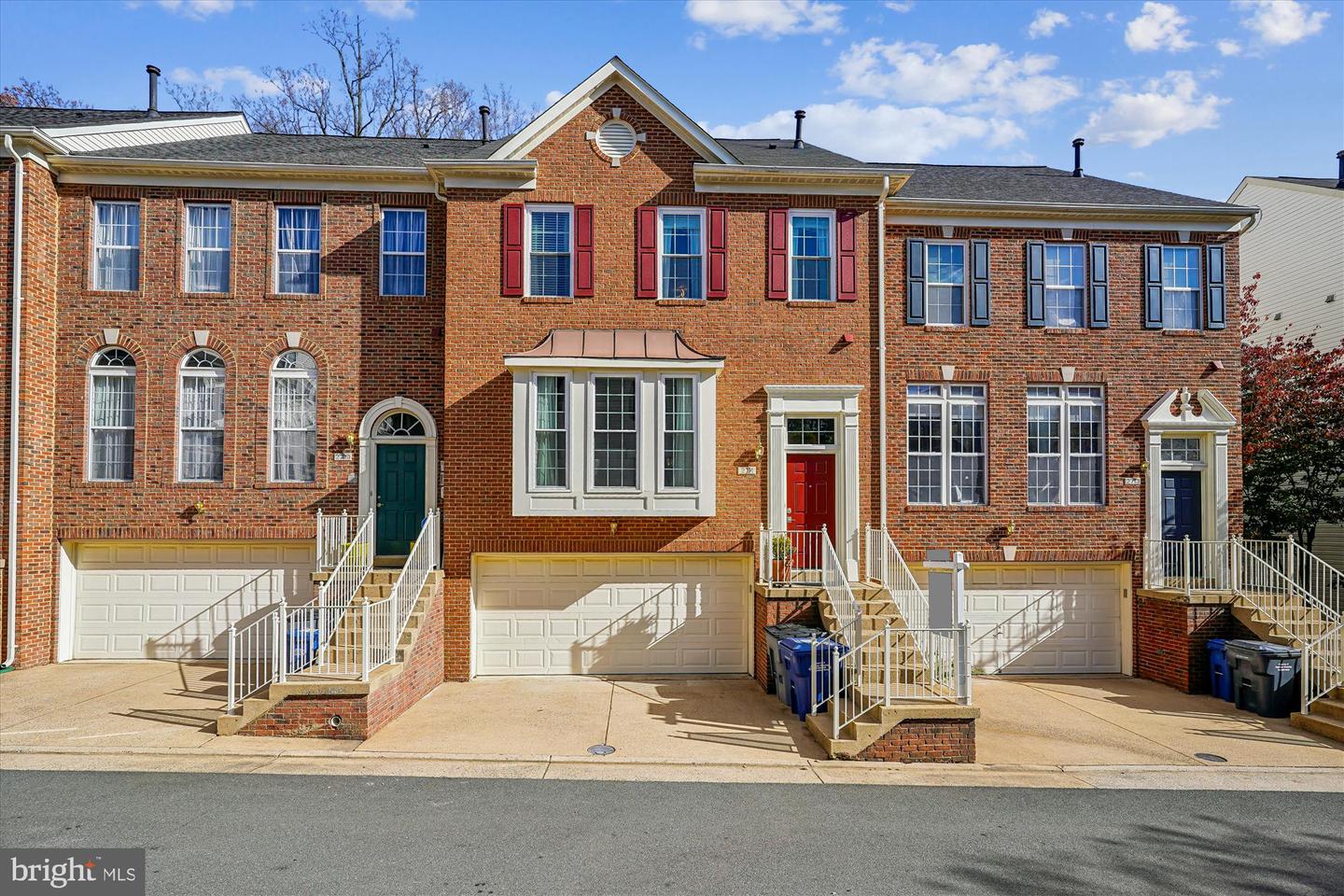 2711 MANHATTAN PL, VIENNA, Virginia 22180, 3 Bedrooms Bedrooms, 12 Rooms Rooms,3 BathroomsBathrooms,Residential,For sale,2711 MANHATTAN PL,VAFX2278002 MLS # VAFX2278002