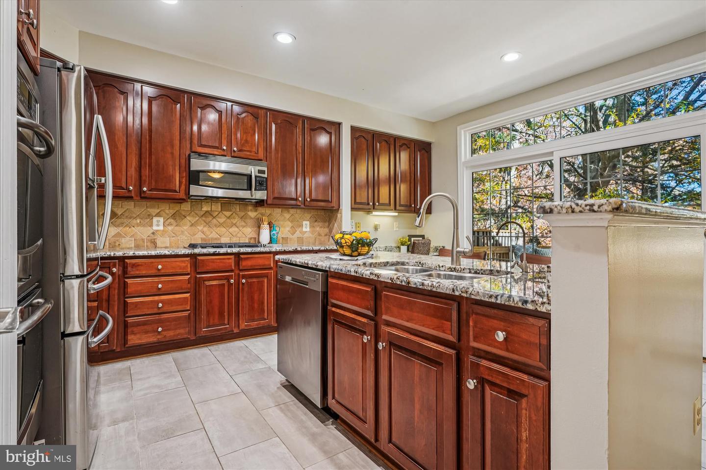 2711 MANHATTAN PL, VIENNA, Virginia 22180, 3 Bedrooms Bedrooms, 12 Rooms Rooms,3 BathroomsBathrooms,Residential,For sale,2711 MANHATTAN PL,VAFX2278002 MLS # VAFX2278002