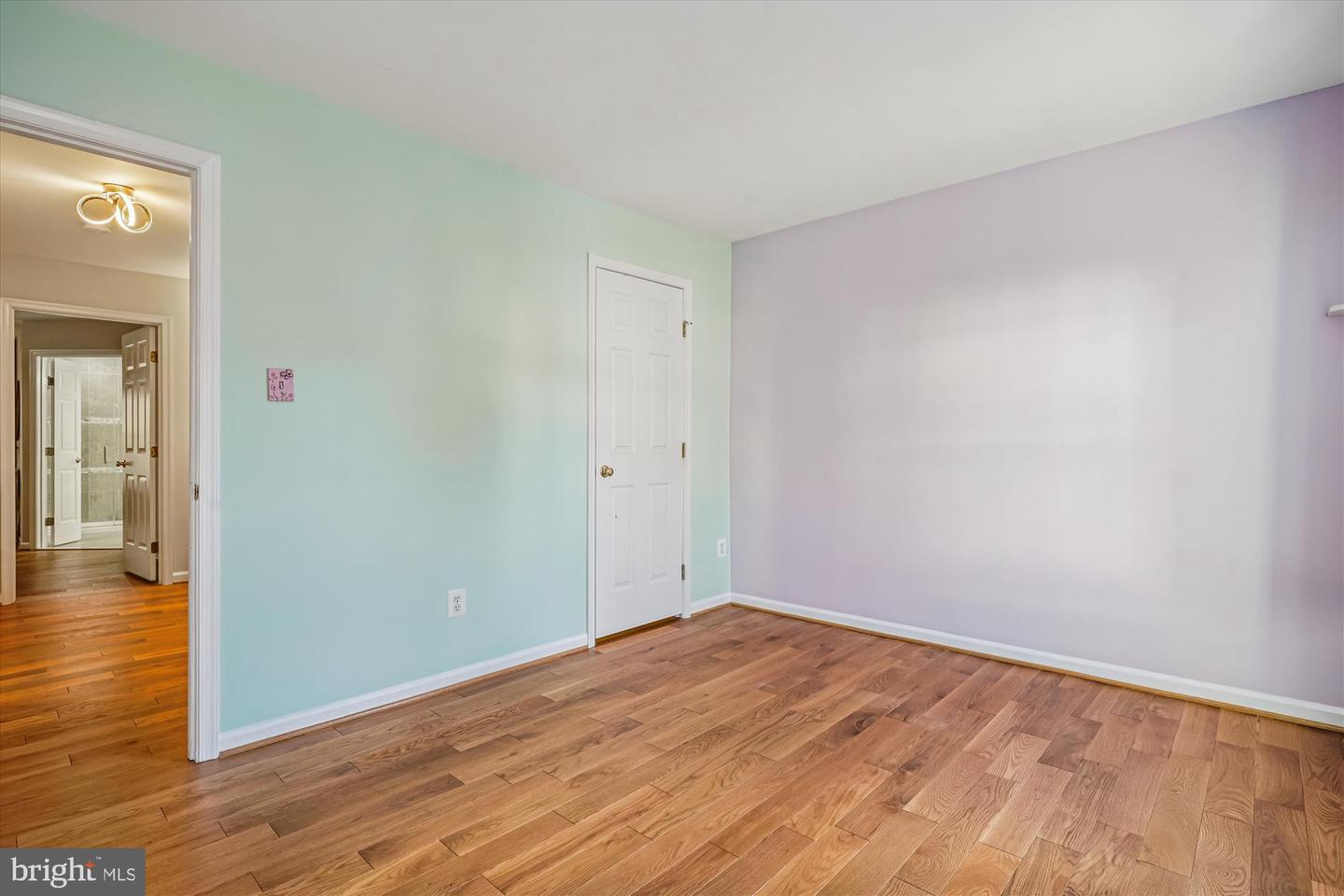 2711 MANHATTAN PL, VIENNA, Virginia 22180, 3 Bedrooms Bedrooms, 12 Rooms Rooms,3 BathroomsBathrooms,Residential,For sale,2711 MANHATTAN PL,VAFX2278002 MLS # VAFX2278002