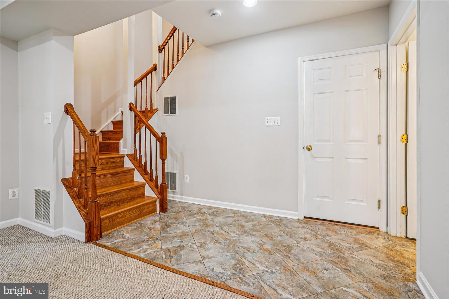 2711 MANHATTAN PL, VIENNA, Virginia 22180, 3 Bedrooms Bedrooms, 12 Rooms Rooms,3 BathroomsBathrooms,Residential,For sale,2711 MANHATTAN PL,VAFX2278002 MLS # VAFX2278002