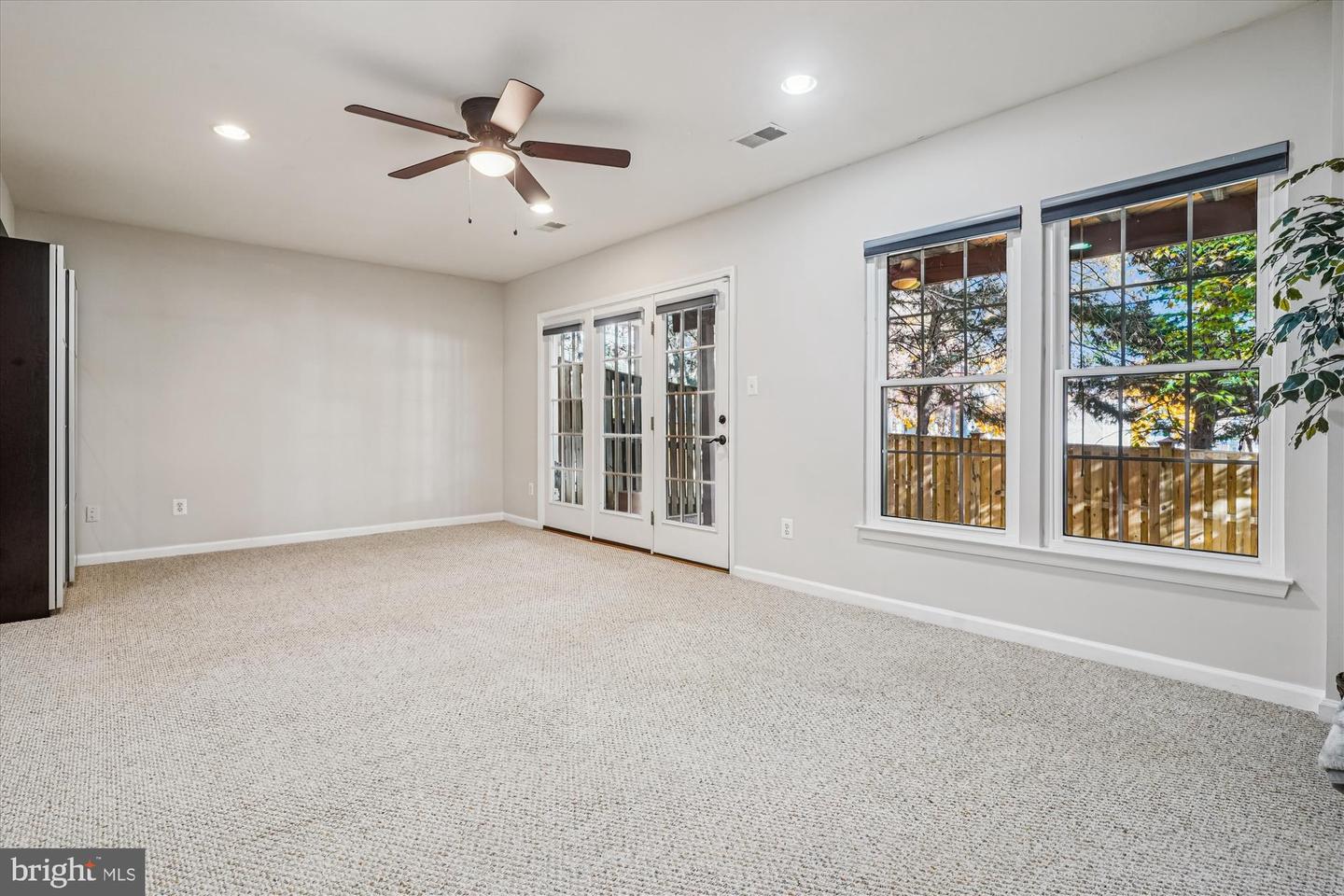 2711 MANHATTAN PL, VIENNA, Virginia 22180, 3 Bedrooms Bedrooms, 12 Rooms Rooms,3 BathroomsBathrooms,Residential,For sale,2711 MANHATTAN PL,VAFX2278002 MLS # VAFX2278002