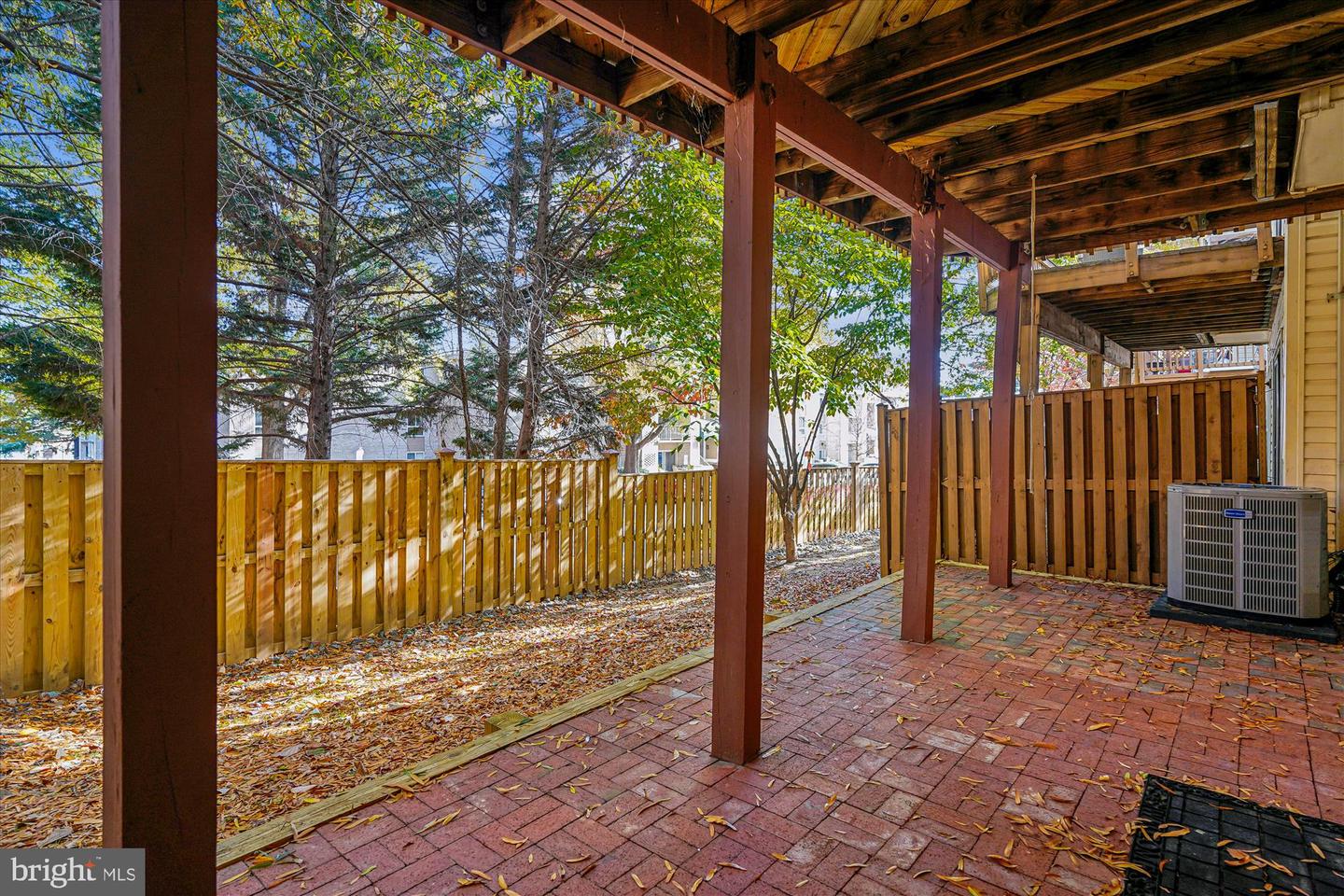 2711 MANHATTAN PL, VIENNA, Virginia 22180, 3 Bedrooms Bedrooms, 12 Rooms Rooms,3 BathroomsBathrooms,Residential,For sale,2711 MANHATTAN PL,VAFX2278002 MLS # VAFX2278002